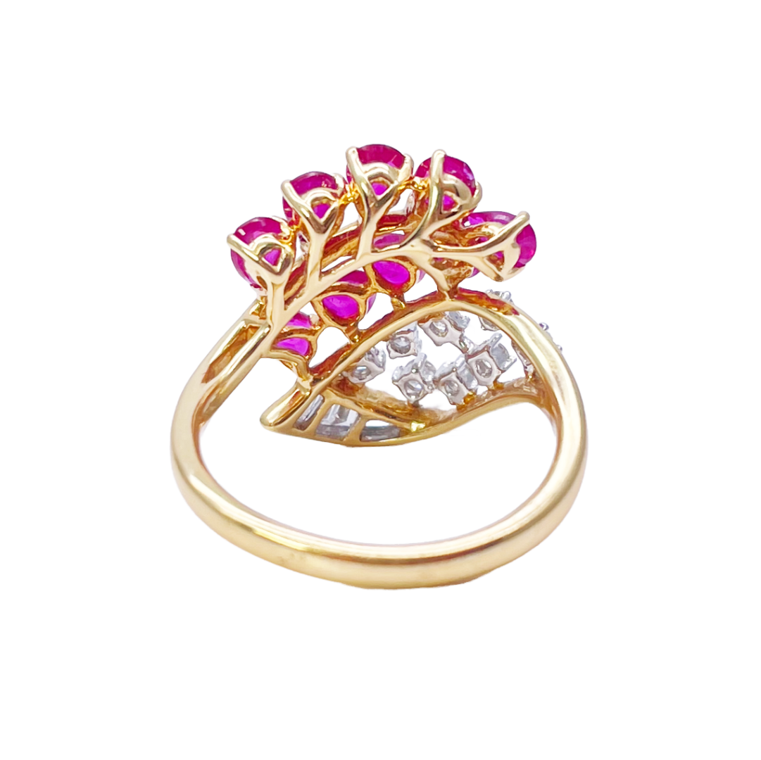 18ct Yellow Gold Natural Pear Ruby and Baguette & Round Diamond Ring 1.71ct