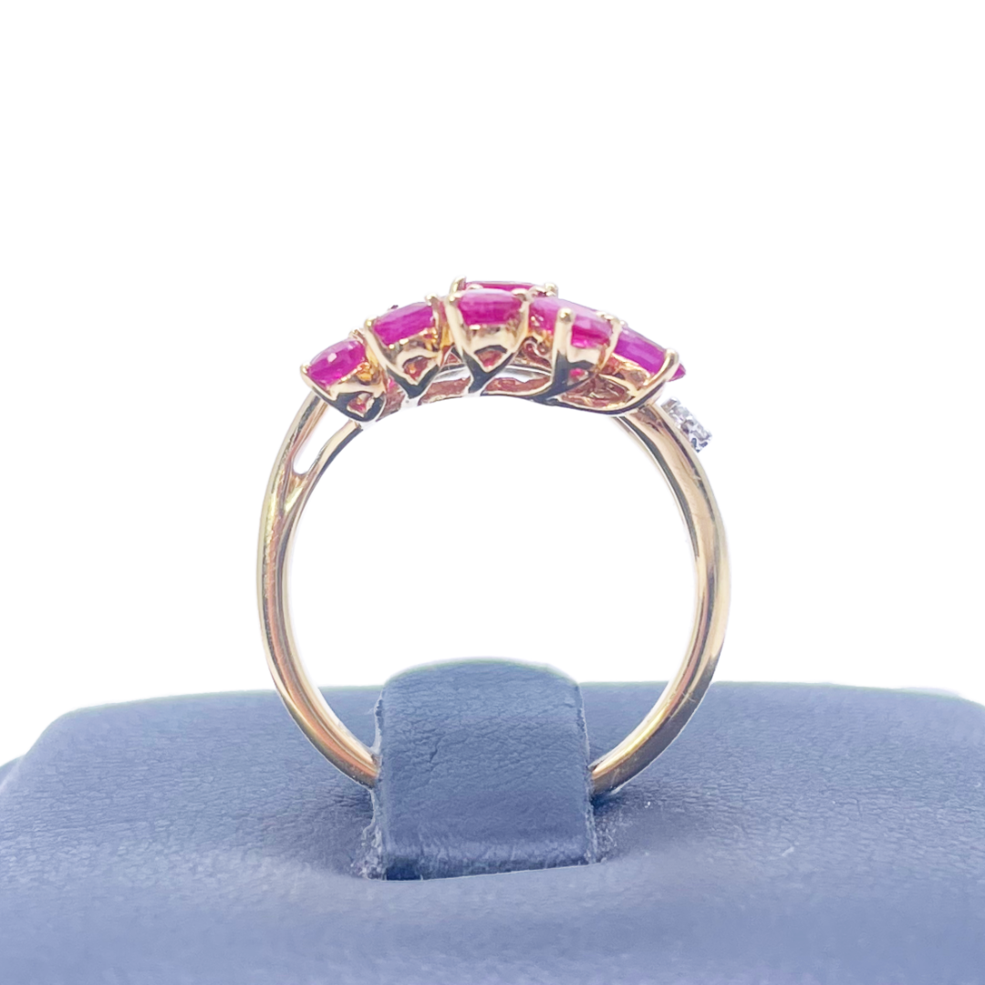 18ct Yellow Gold Natural Pear Ruby and Baguette & Round Diamond Ring 1.71ct