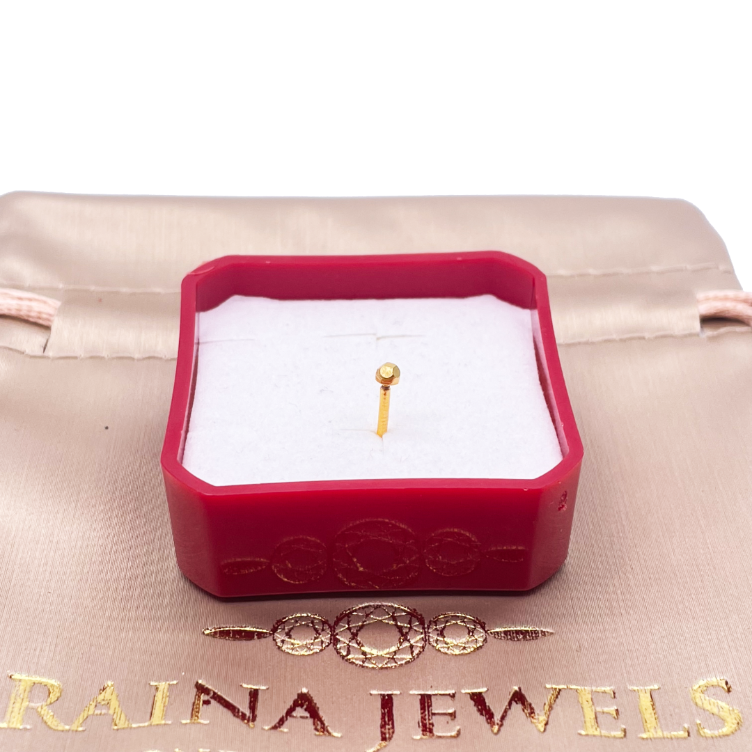 22ct Yellow Gold Plain Gold Diamond Cut design Nose Stud 2.3 MM