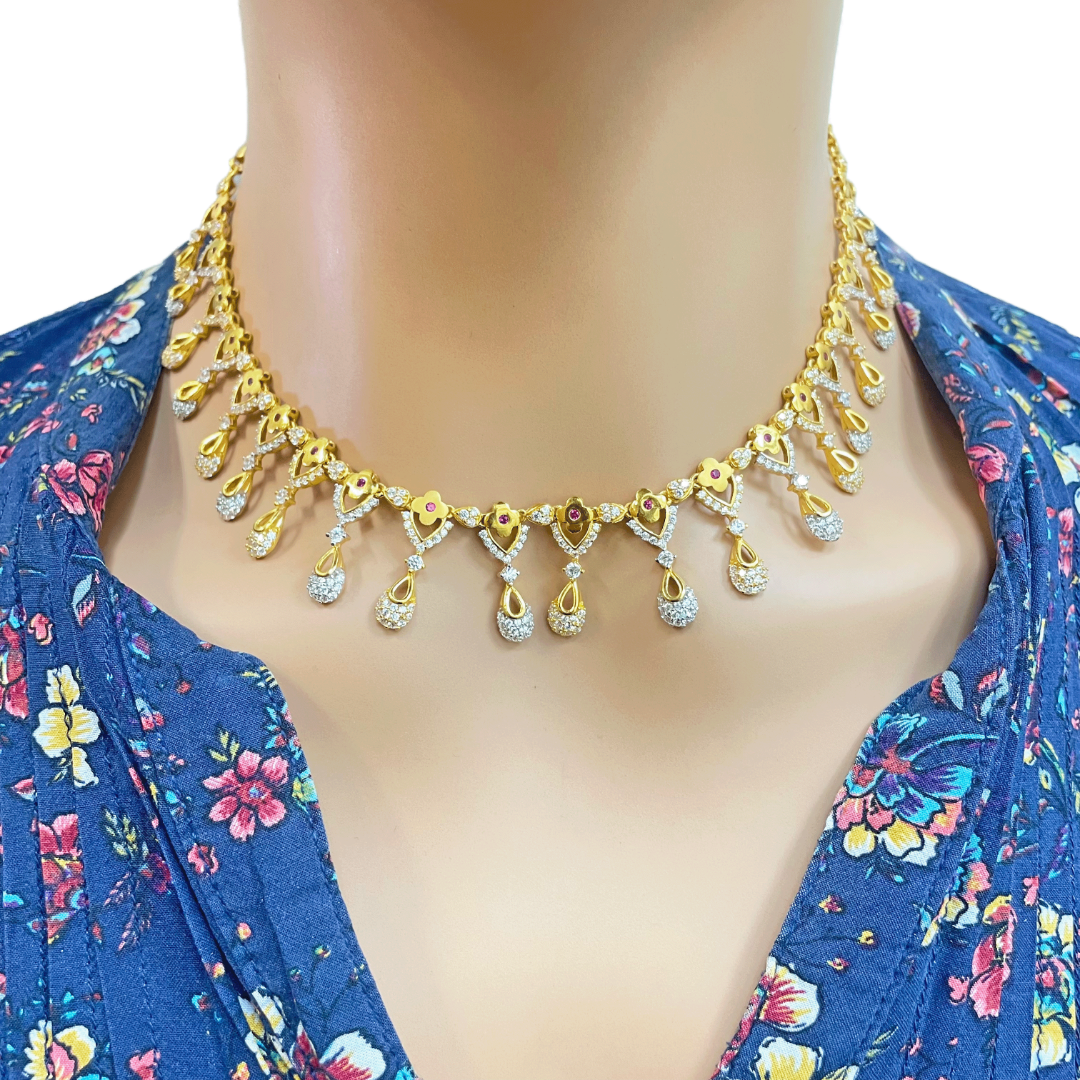 22ct Yellow Gold Floral Drop Necklace Earrings Set 15.5 Inches