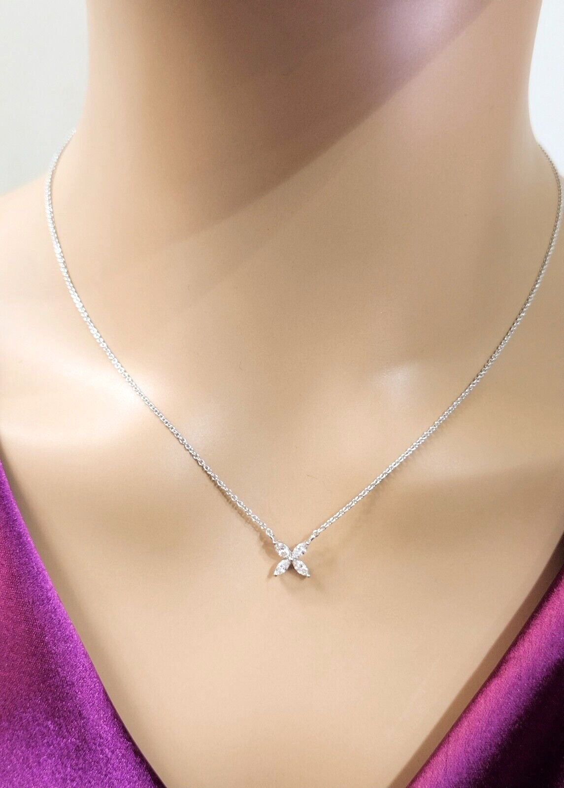 18ct White Gold Marquise 4 Clove Diamond Pendant Necklace & Earrings Set 1.00 ct