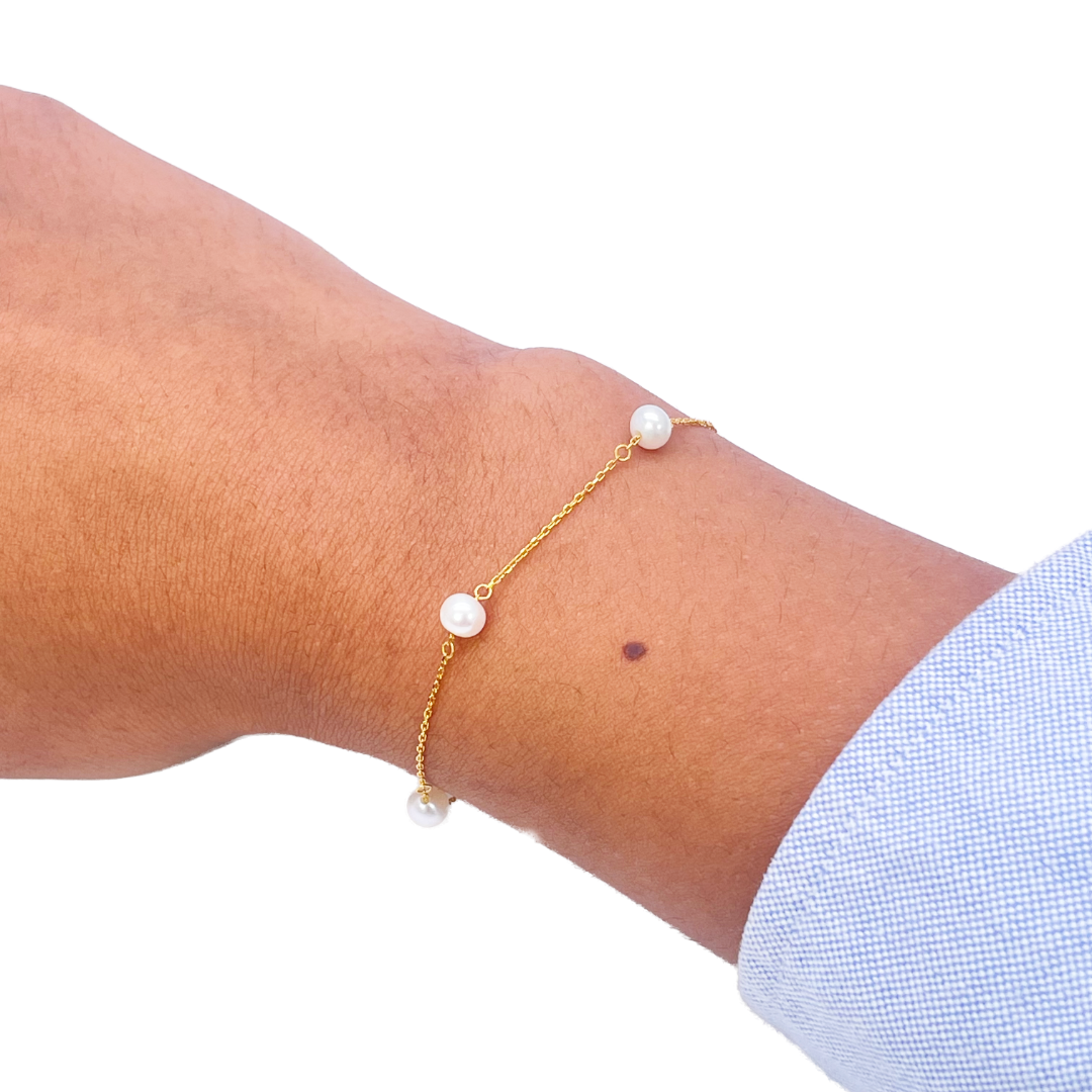 22ct Gold Bracelet Five Freshwater Pearls 7 Inches