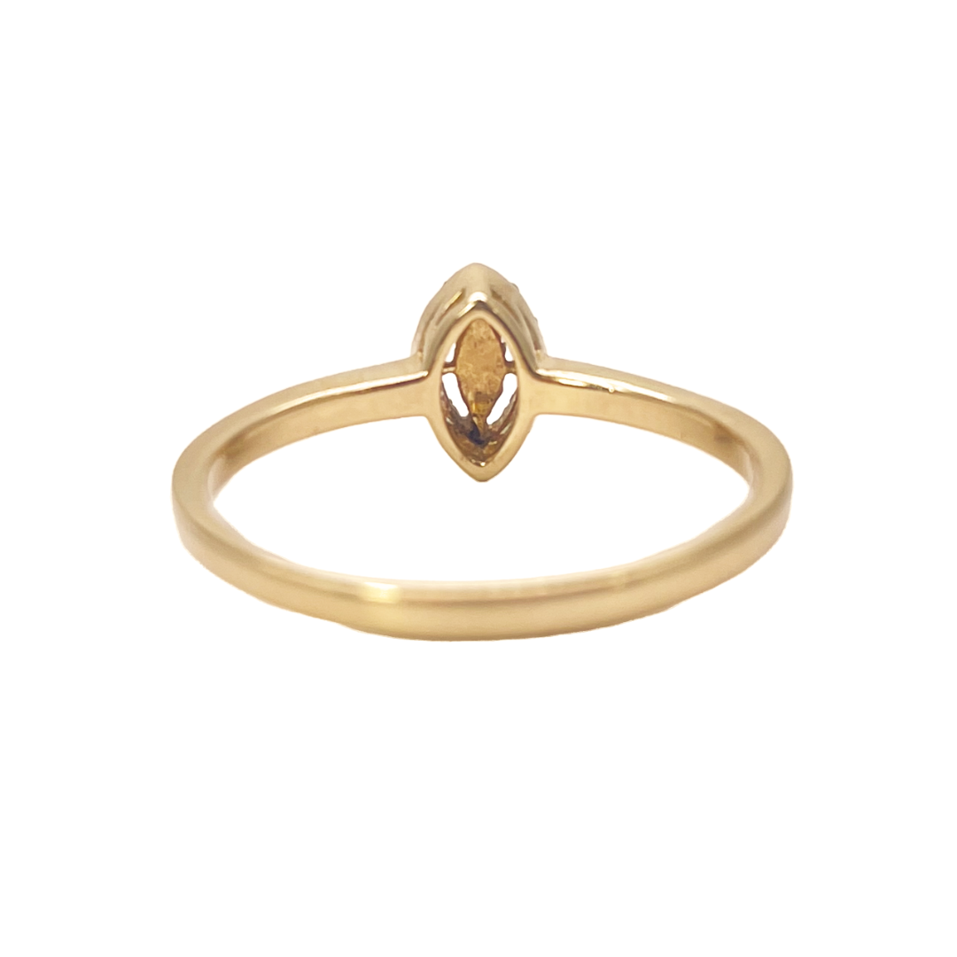 18ct Yellow Gold Natural Round Diamond Fancy Oval Ring 0.10ct