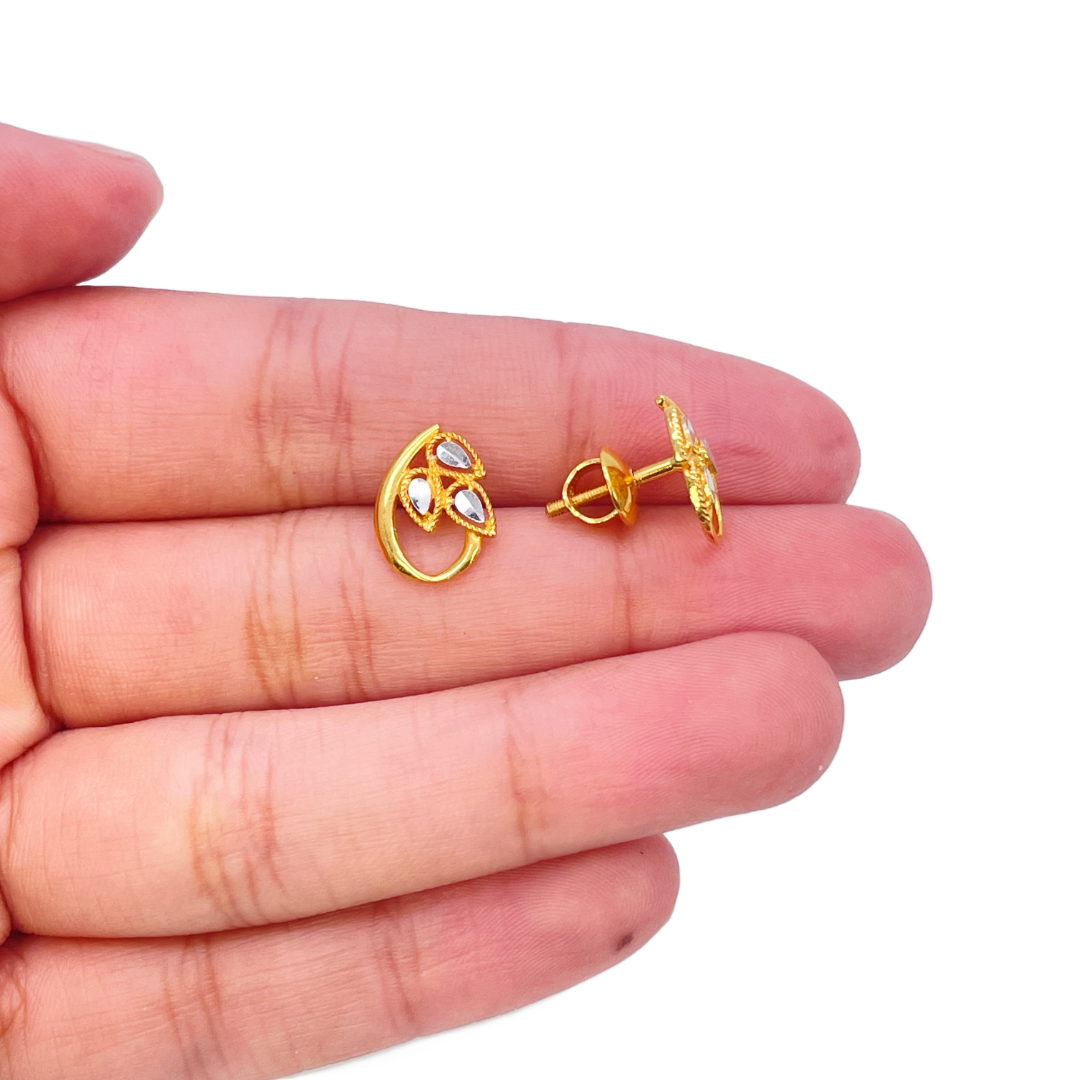 22ct Gold Diamond Cut Design 2 Tone Leaf Earrings, Pendant & Chain Necklace Set 18''inches