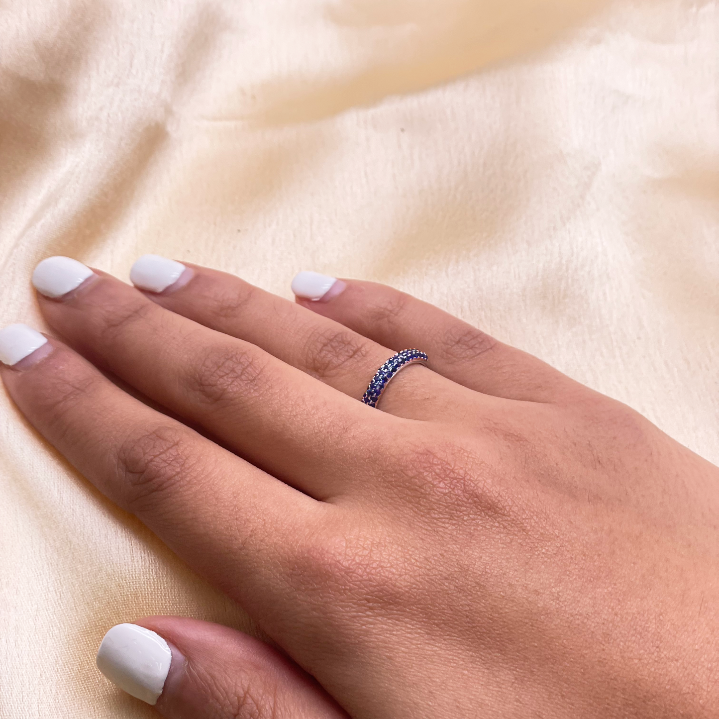 14ct White Gold Blue Sapphire 3 Row Dome Shaped Pave Set Ring 0.41ct