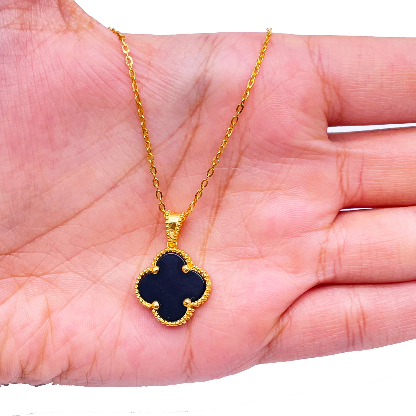 22ct Yellow Gold Leaf Pendant & Chain Necklace 16 Inches