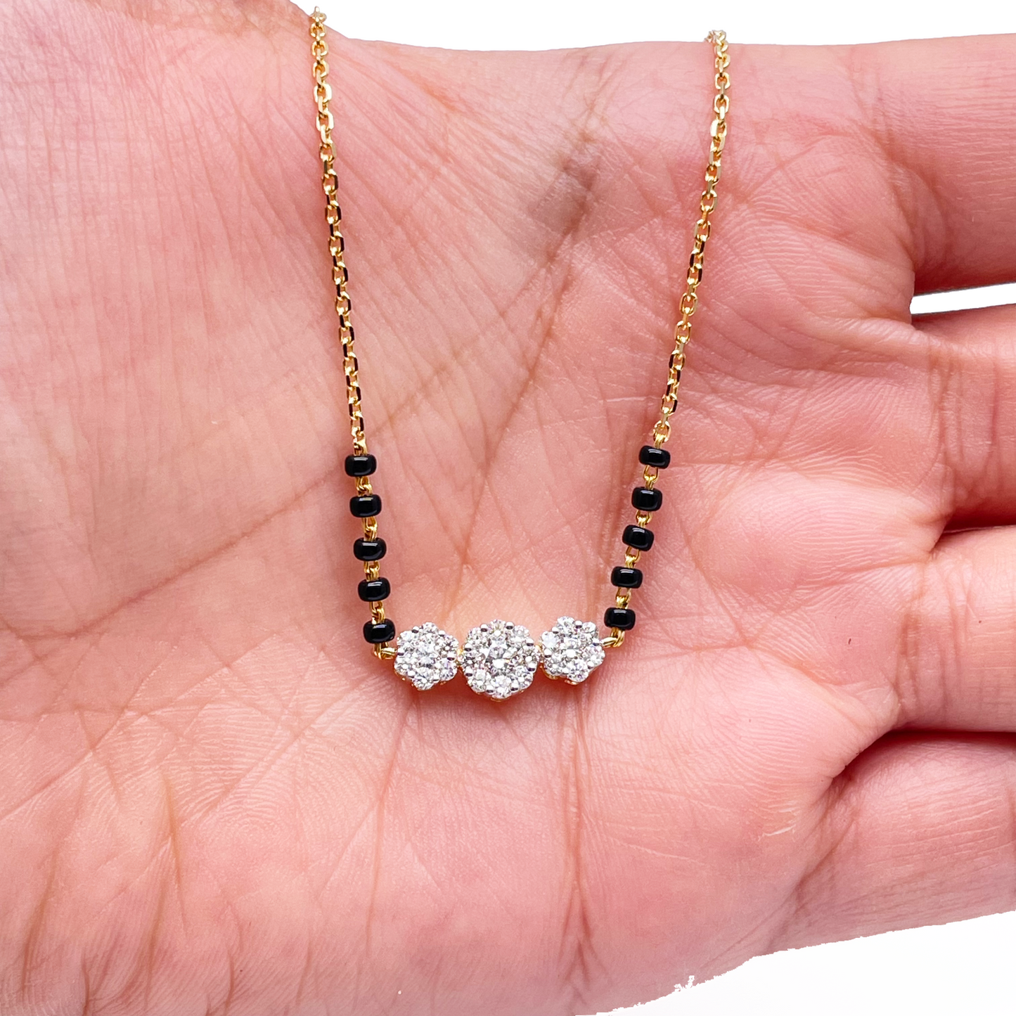 18ct Yellow Gold Natural Diamond 0.57ct Floral Pendant Mangalsutra Necklace Hallmarked  Mangalsutra Chains