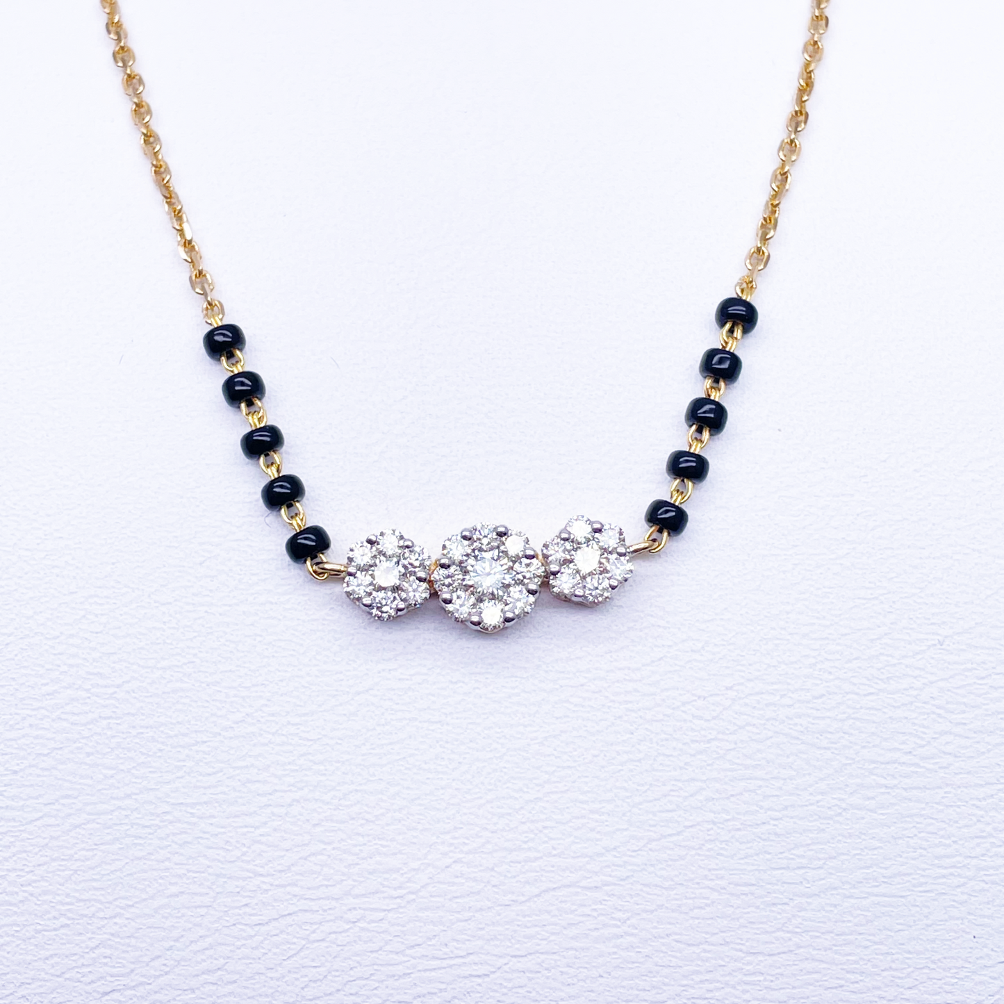 18ct Yellow Gold Natural Diamond 0.57ct Floral Pendant Mangalsutra Necklace Hallmarked  Mangalsutra Chains