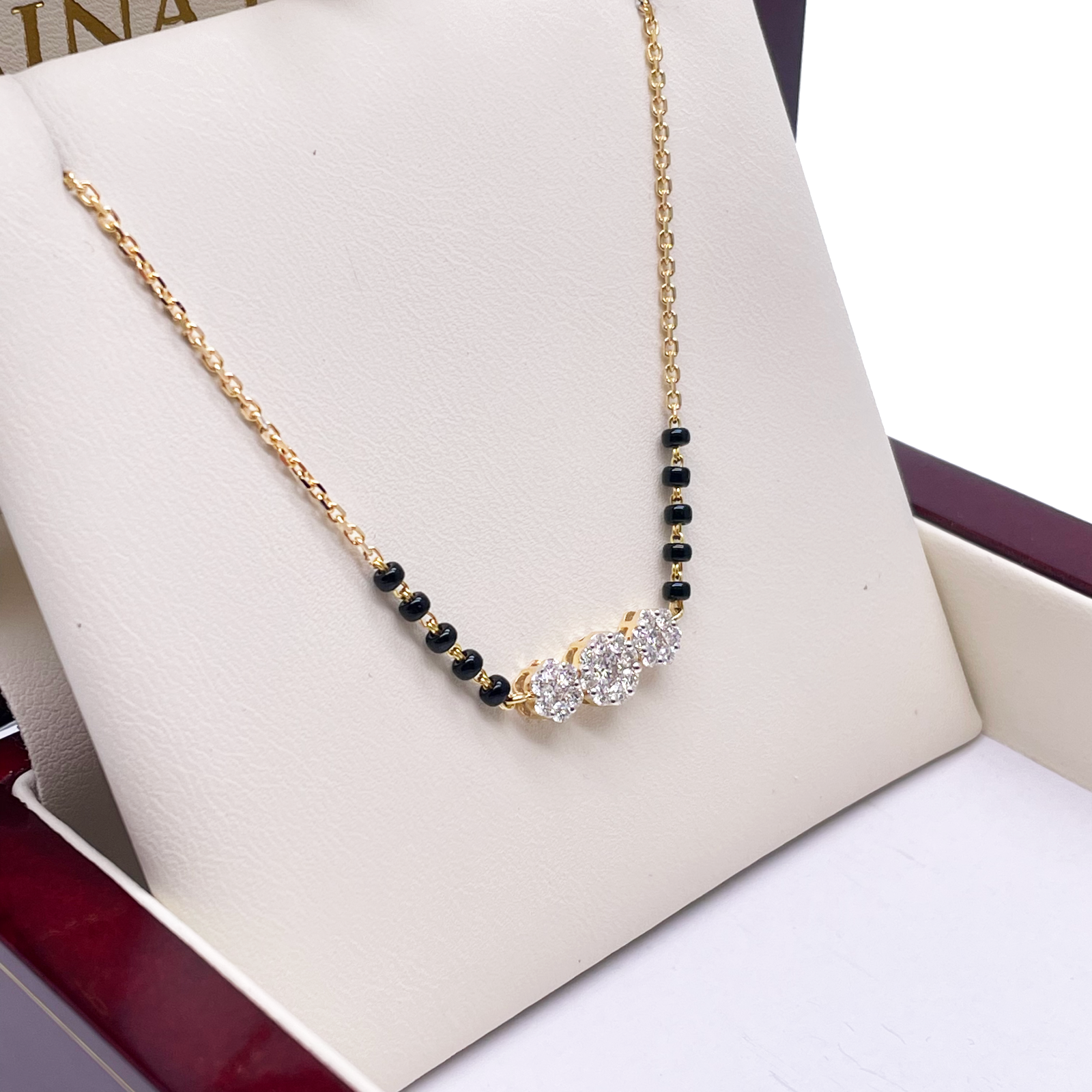 18ct Yellow Gold Natural Diamond 0.57ct Floral Pendant Mangalsutra Necklace Hallmarked  Mangalsutra Chains