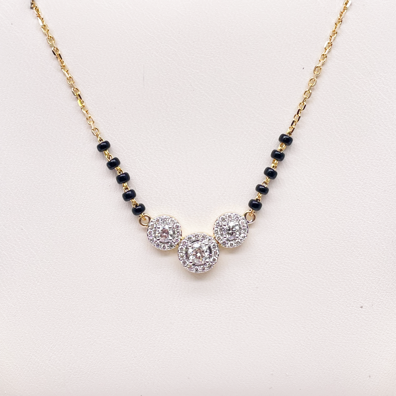 18ct Yellow Gold Natural Diamond 0.62ct Triple Halo Pendant Mangalsutra Necklace Hallmarked  Mangalsutra Chains