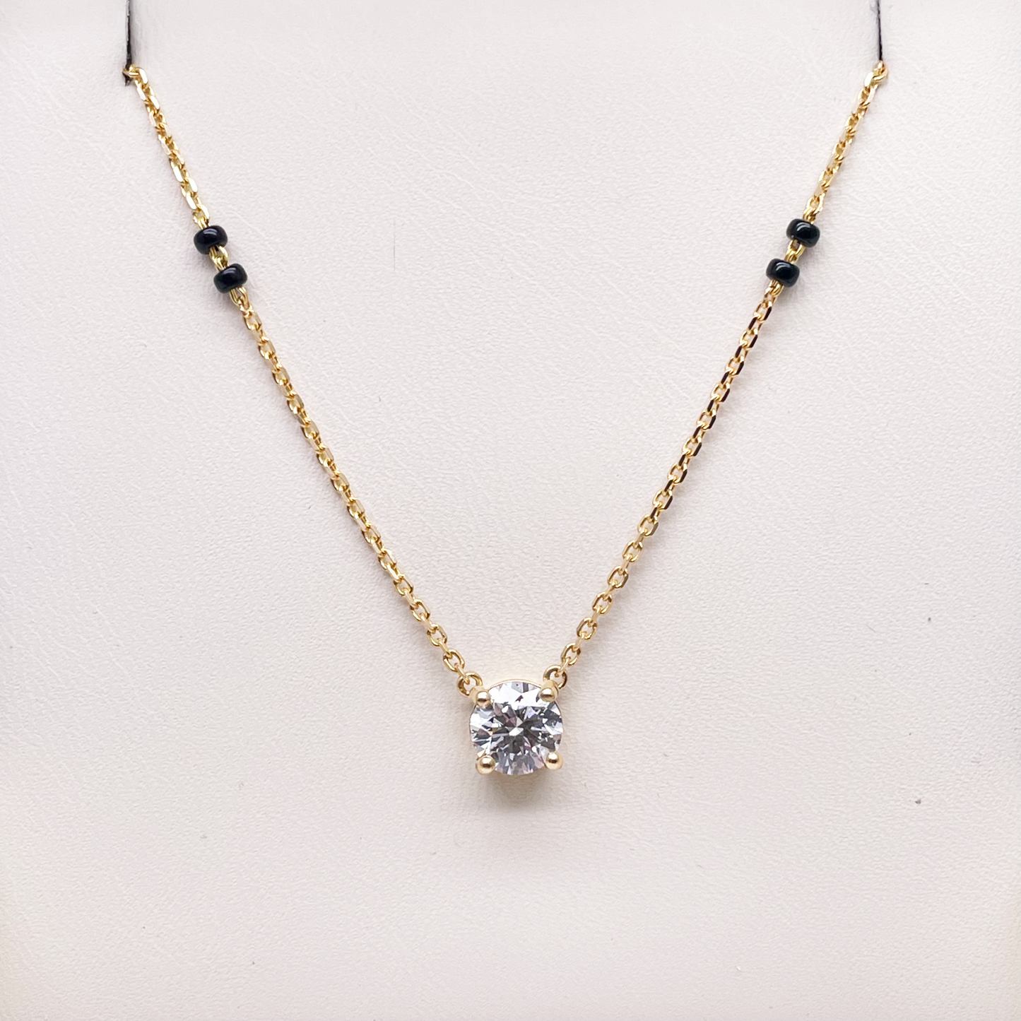 18ct Yellow Gold Lab Grown Diamond 1.00ct Black Beads Mangalsutra Necklace IGI  Mangalsutra Chains