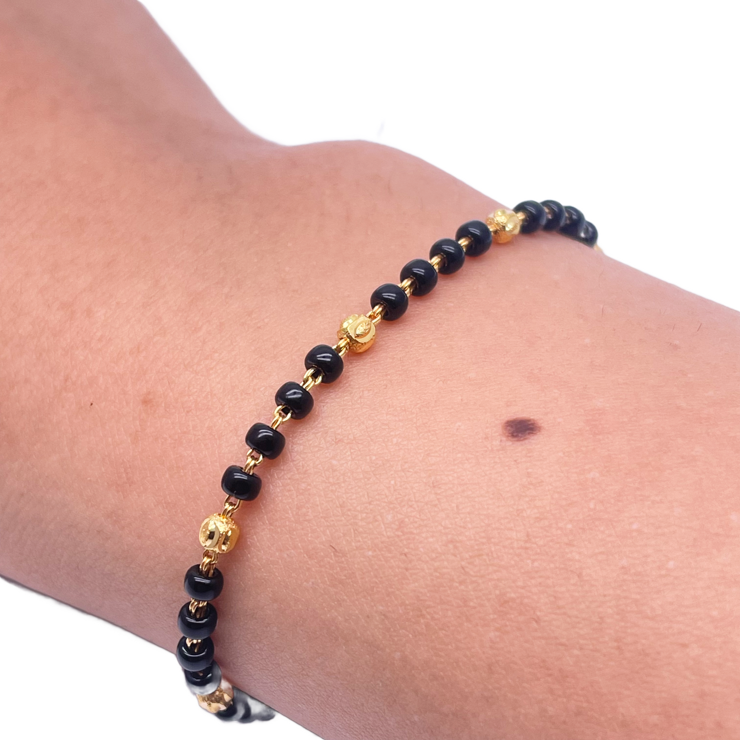 22ct Yellow Gold Children's Bracelet Black & Diamond Cut Gold Beads (Maniya/Manka/Nazariya)