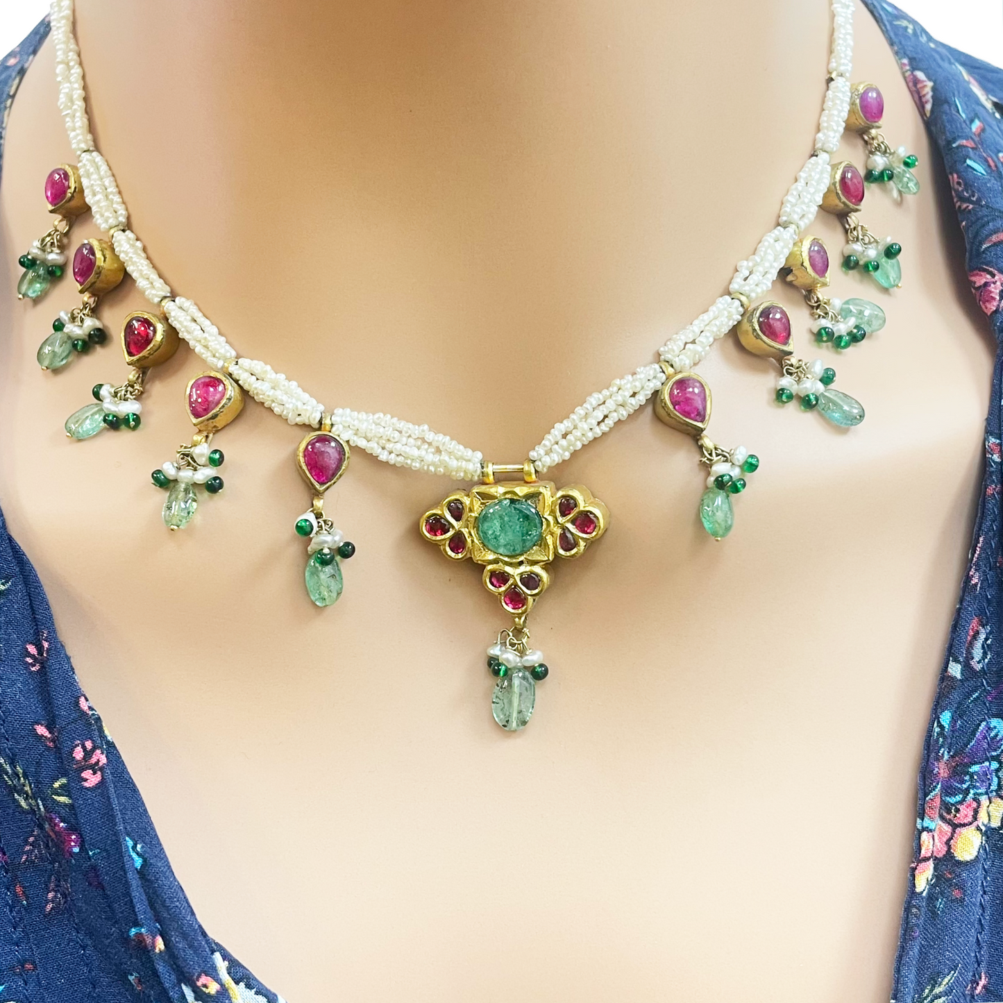 18ct Yellow Gold Antique Small Freshwater Pearl CZ Adjustable Necklace & Earrings