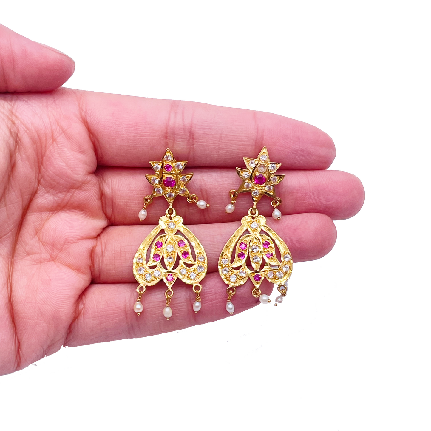 18ct Yellow Gold Antique Pearl & Cubic Zirconia Cat Designed Necklace & Earrings