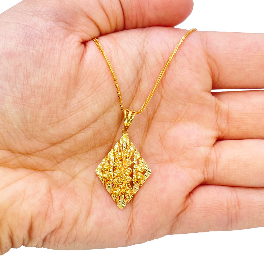 22ct Yellow Gold Sparkly Diamond Cut Mesh Beaded Kite Pendant 33mm Length