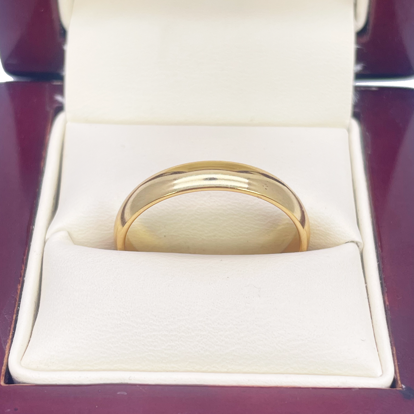 22ct Yellow Gold High Polished Men's Traditional Dome Wedding Band 4mm