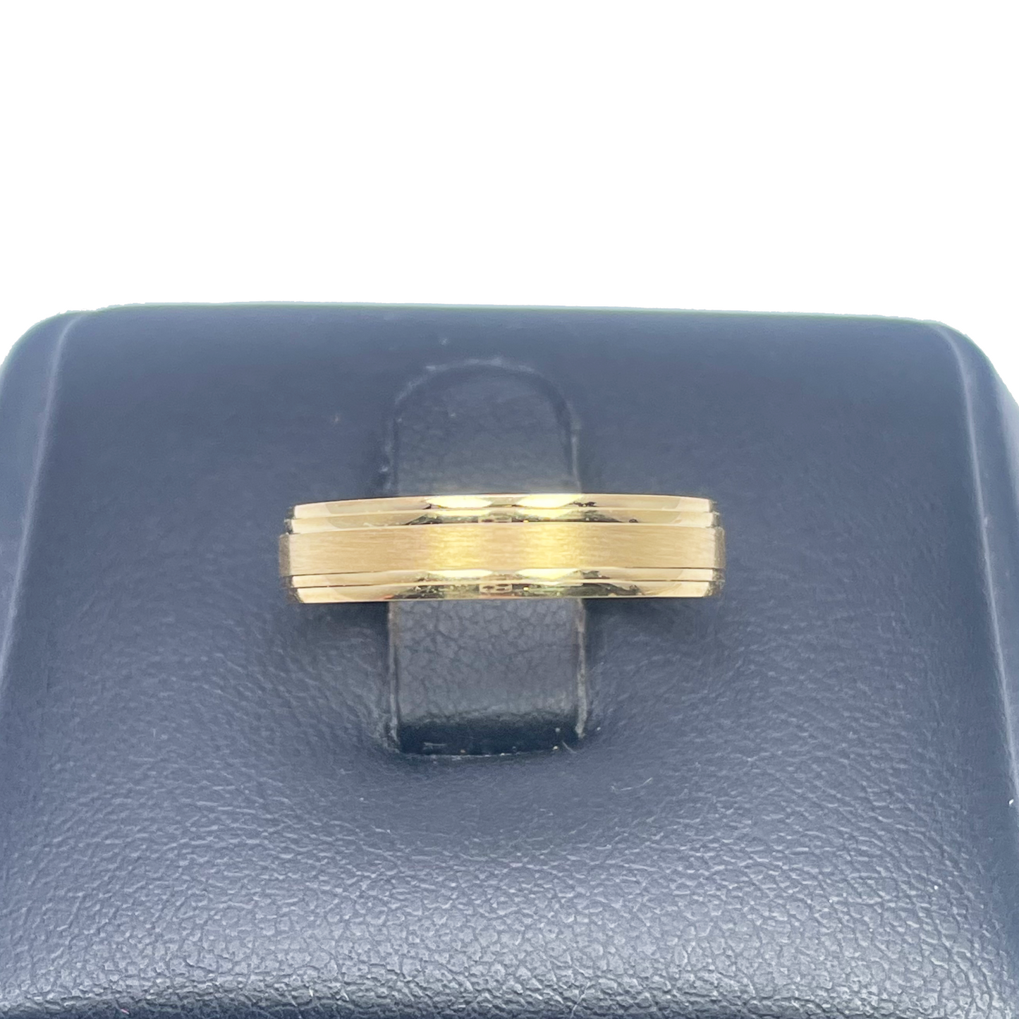 22ct Yellow Gold High Polished Edge & Matte Middle Women's Wedding Band 4mm Diamond Bracelets