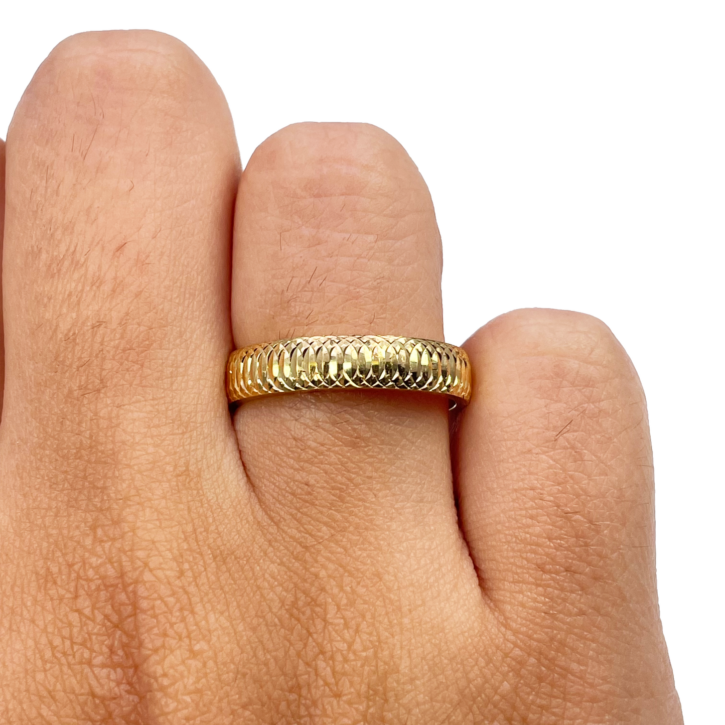 22ct Yellow Gold High Polished Diamond Cut Comfort Fit Women's Band 4mm