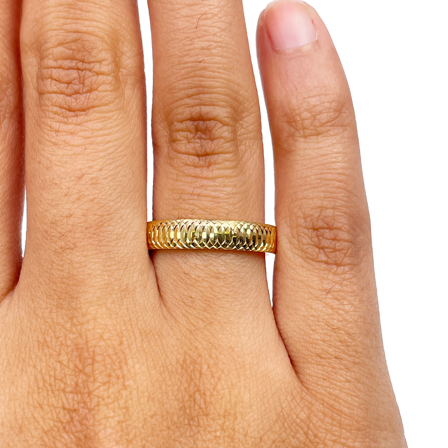 22ct Yellow Gold High Polished Diamond Cut Comfort Fit Women's Band 4mm