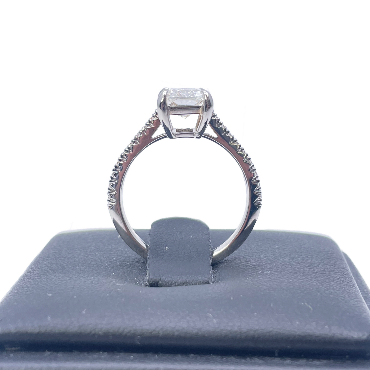 18ct White Gold 4-Claw Lab Grown Radiant Diamond Engagement Ring 2.28ct GIA