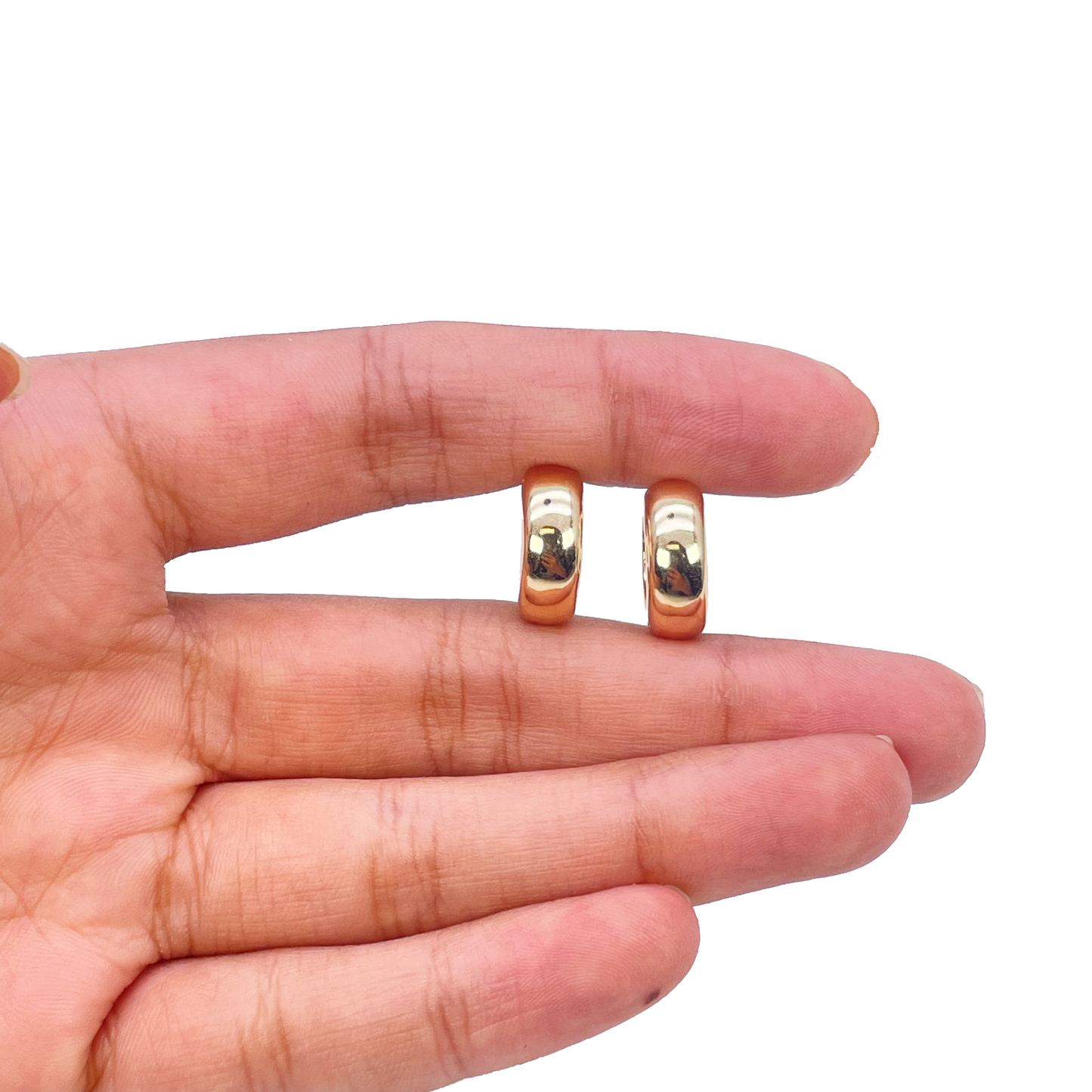 18ct Yellow Gold Pair Of Hoop Huggie Earrings 5.5mm Width & 10mm Diameter