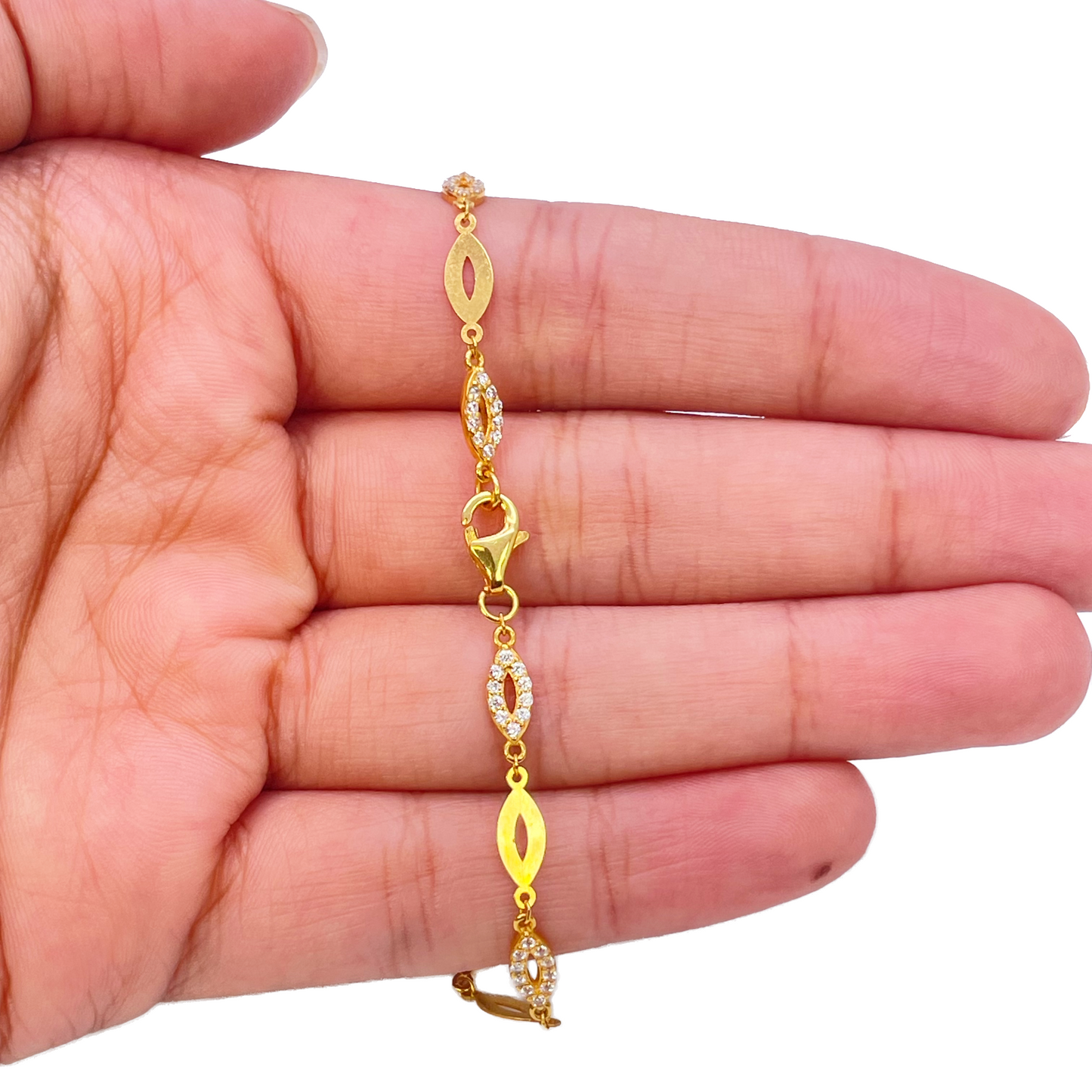 22ct Yellow Gold Lightweight High Polished Bracelet 7'' inches