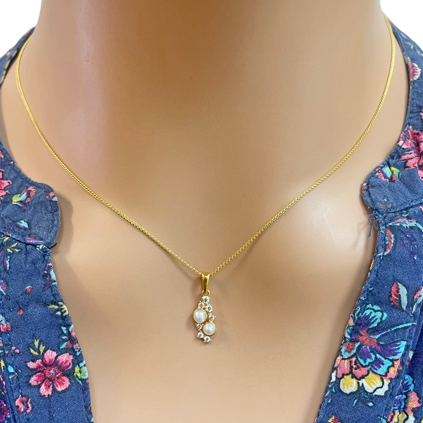 22ct Yellow Gold Round Freshwater Pearl Bubble Pendant and Matching Earrings Set