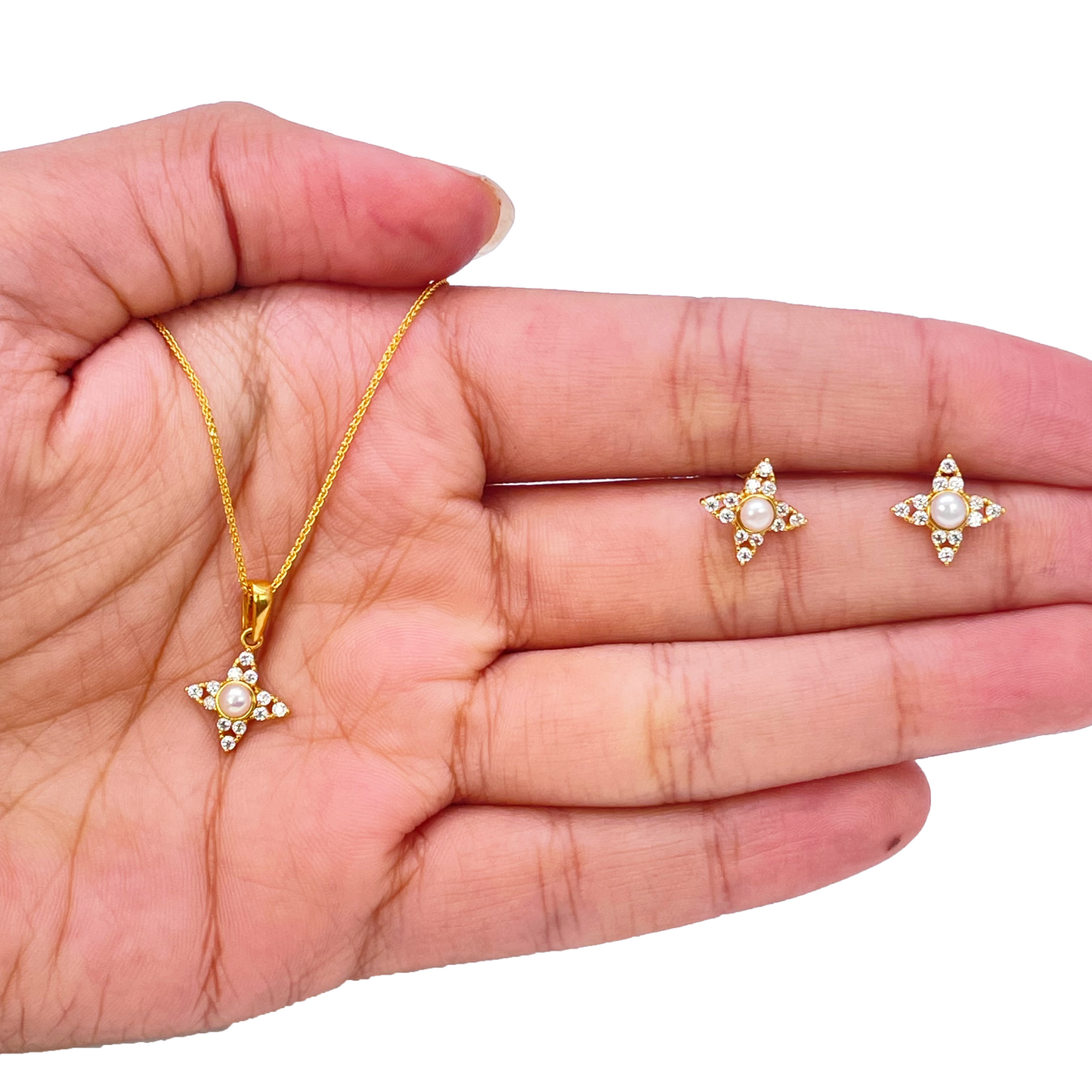 22ct Yellow Gold Round Freshwater Pearl Star Pendant and Star Earrings Set