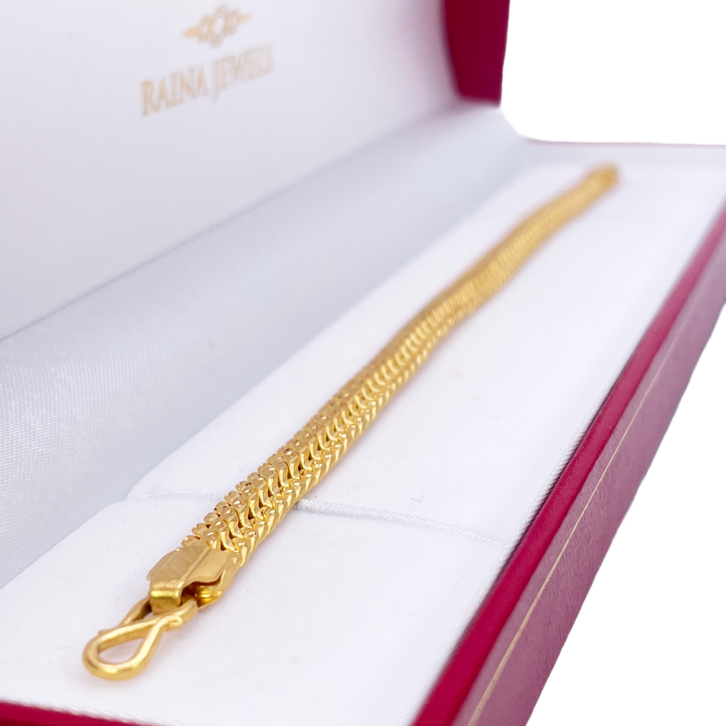 22ct Gold Cowboy Gents Diamond Cut Lightweight Bracelet 8.4 Inches 9mm Width