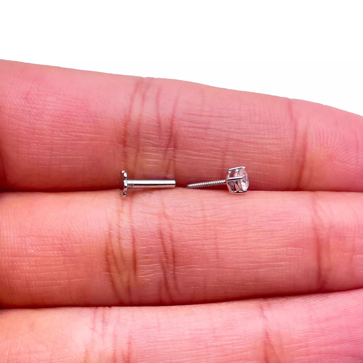 18ct White Or Yellow Gold Diamond Nose Stud Pin 0.12ct 4claw 3.0mm Width