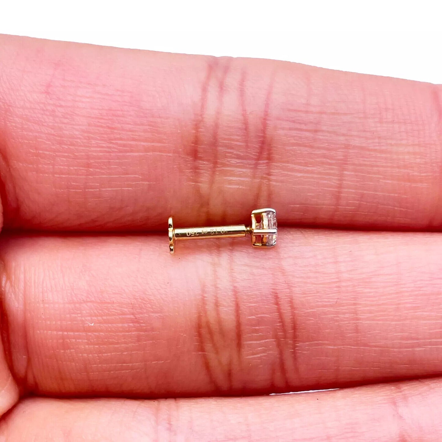 18ct White Or Yellow Gold Diamond Nose Stud Pin 0.12ct 4claw 3.0mm Width