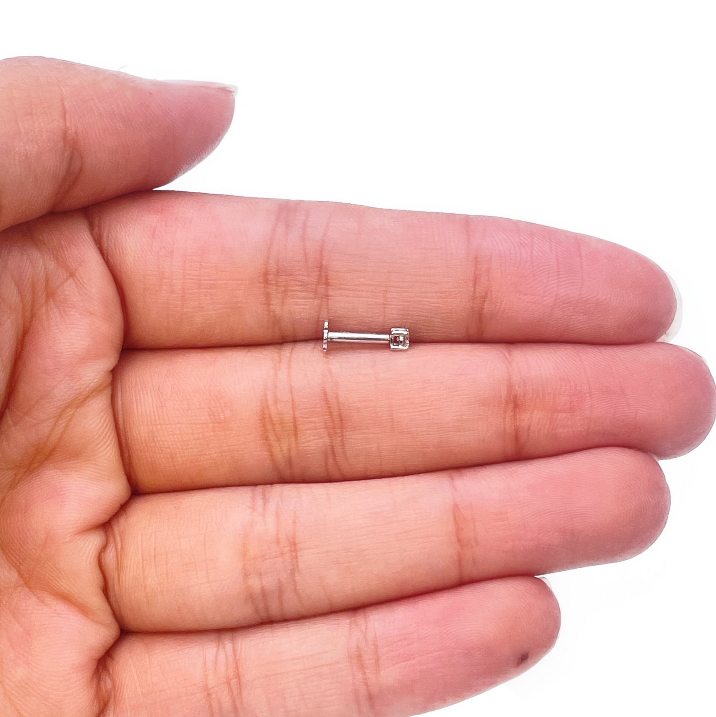 18ct White Or Yellow Gold Princess Diamond Nose Stud Pin 0.03ct 4 claw 2.2mm