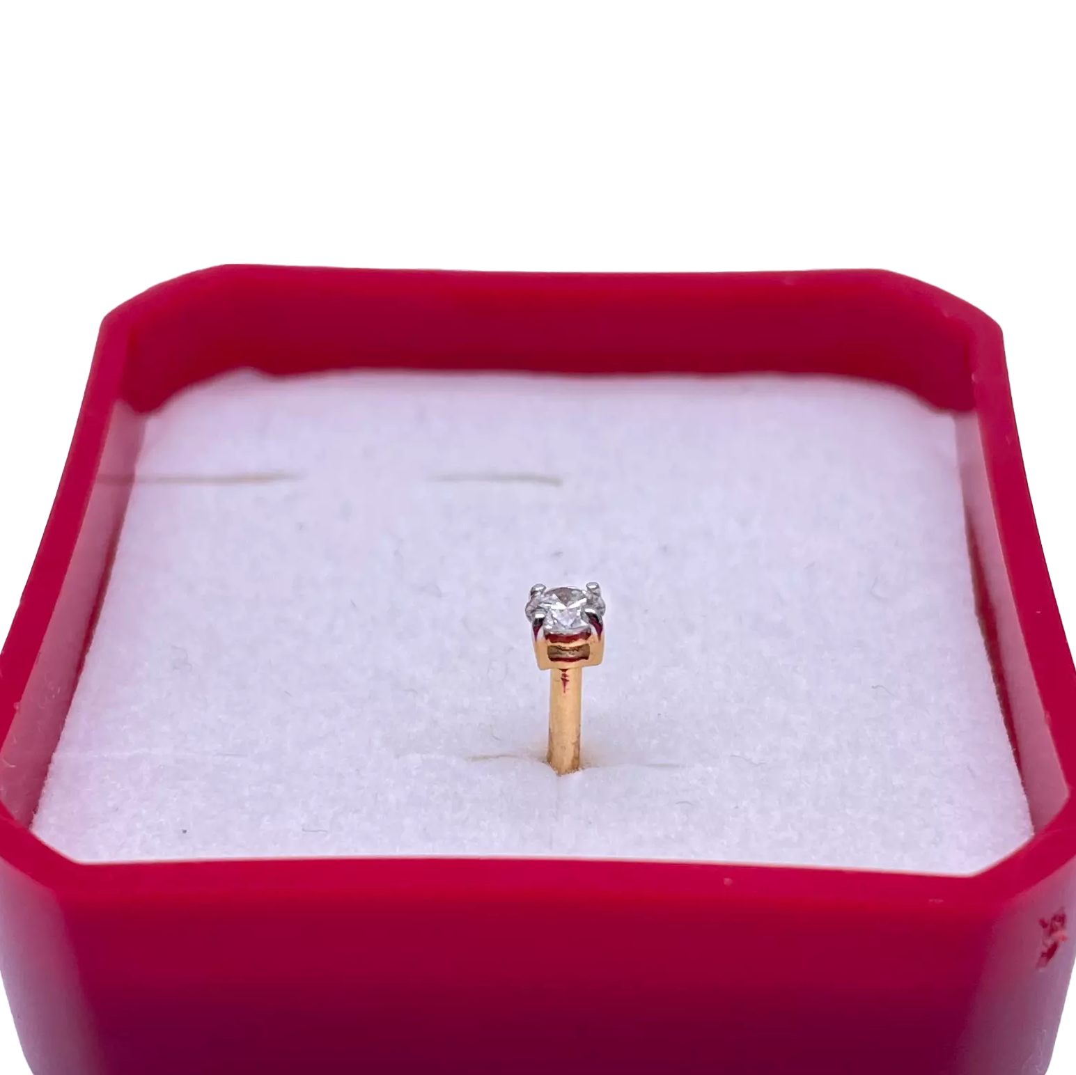 18ct White Or Yellow Gold Round Diamond Nose Stud Pin 0.10ct 4 claw 2.9mm