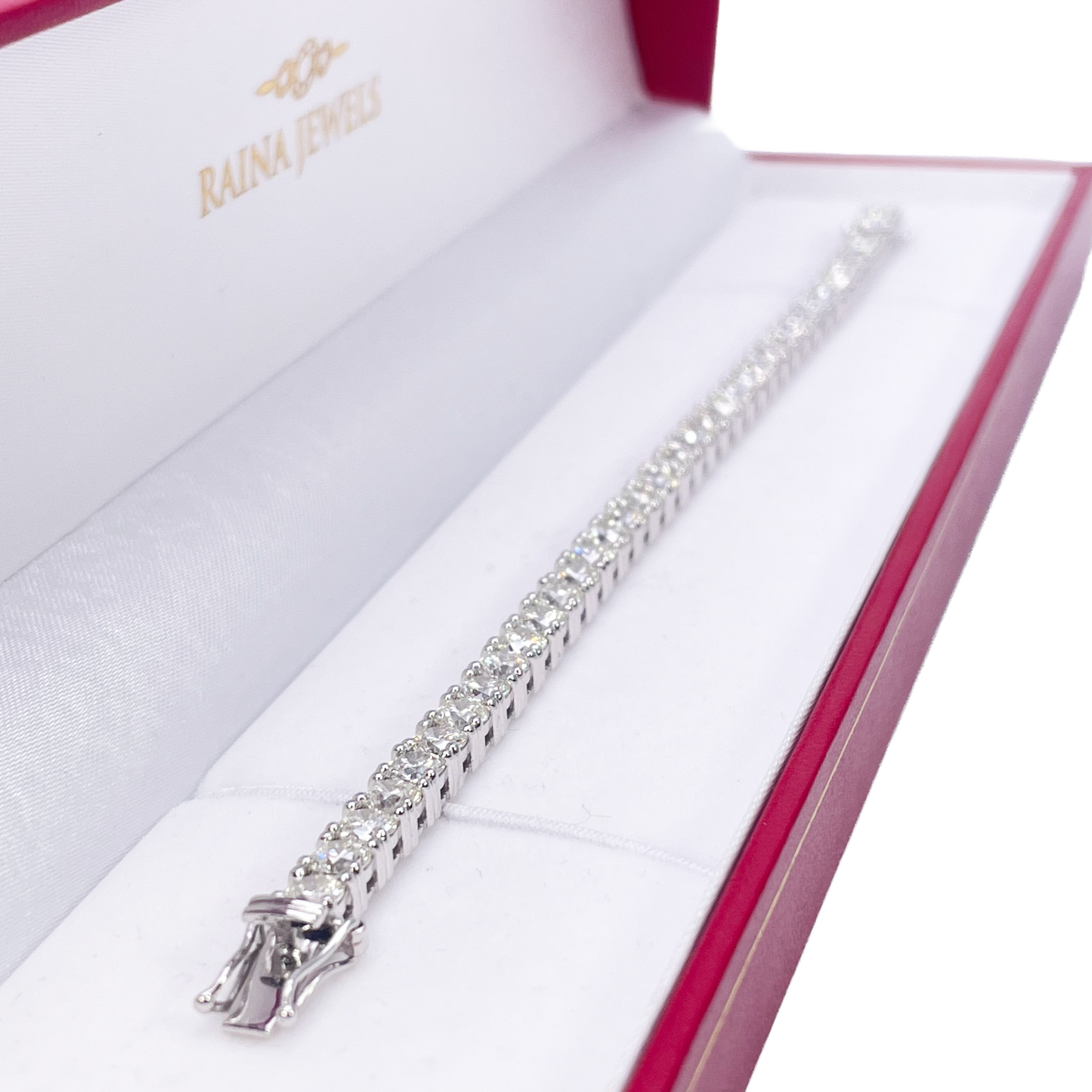 18ct White Gold Natural Diamond 4-Claw Tennis Bracelet 10.72ct 7