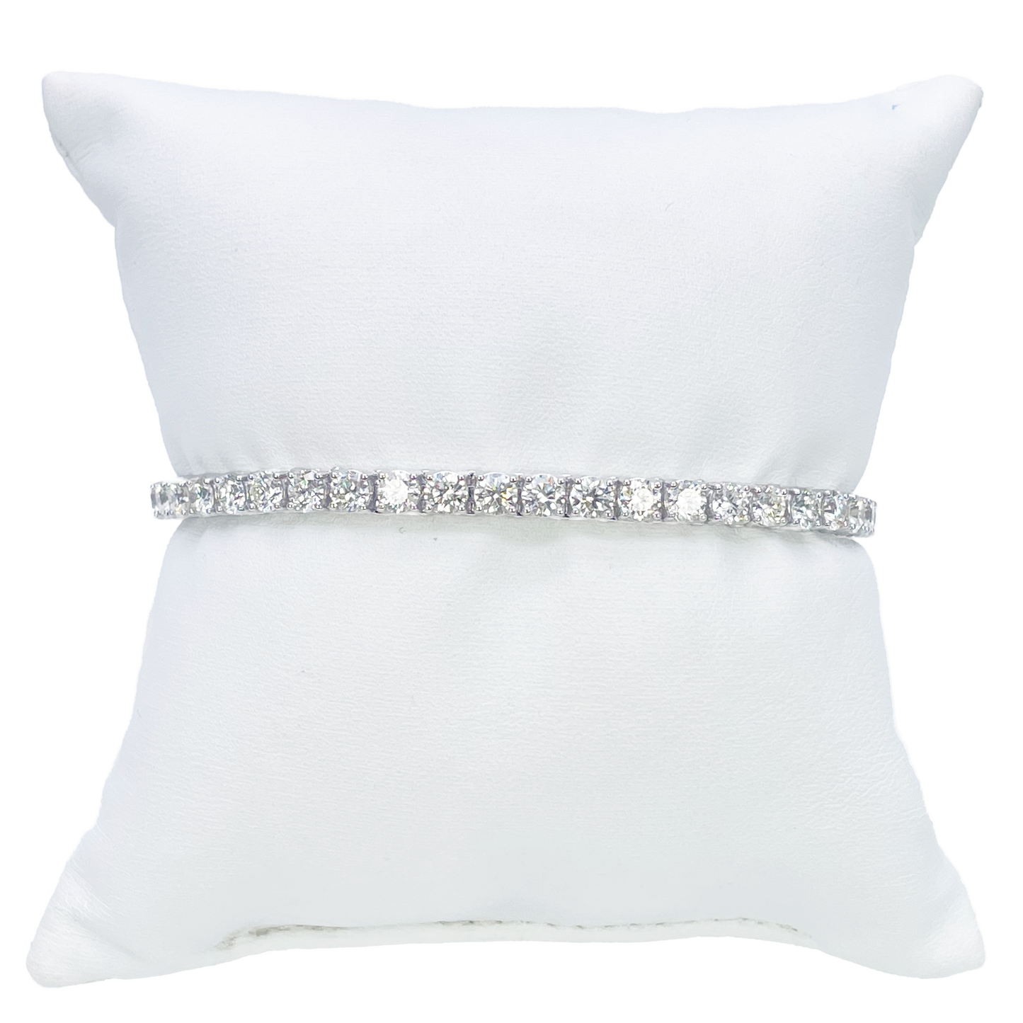 18ct White Gold Natural Diamond 4-Claw Tennis Bracelet 8.45ct 7 Inches