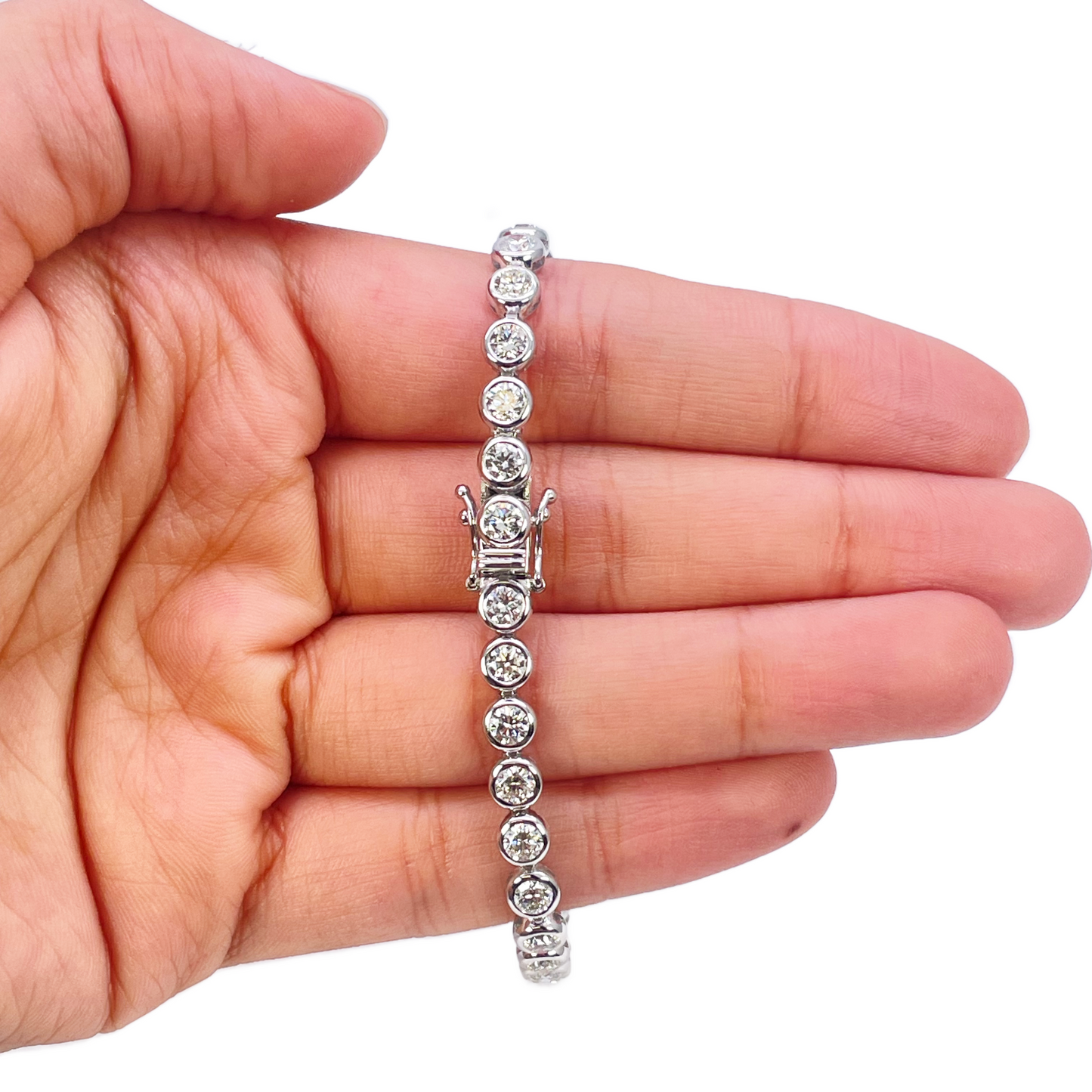 14ct White Gold Natural Diamond Bezel Tennis Bracelet 5.54ct 7inches