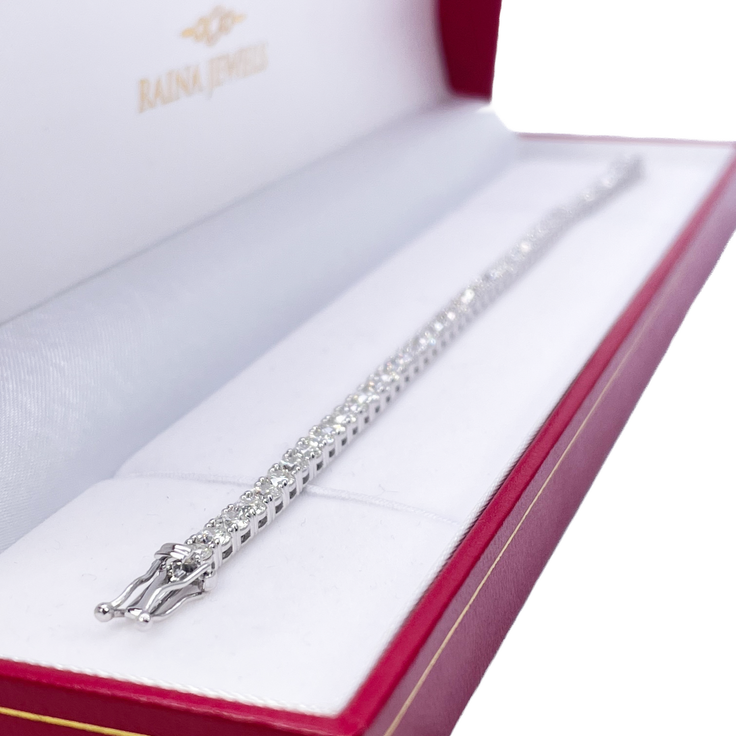 18ct White Gold Natural Diamond 4-Claw Tennis Bracelet 7.03ct 7inches