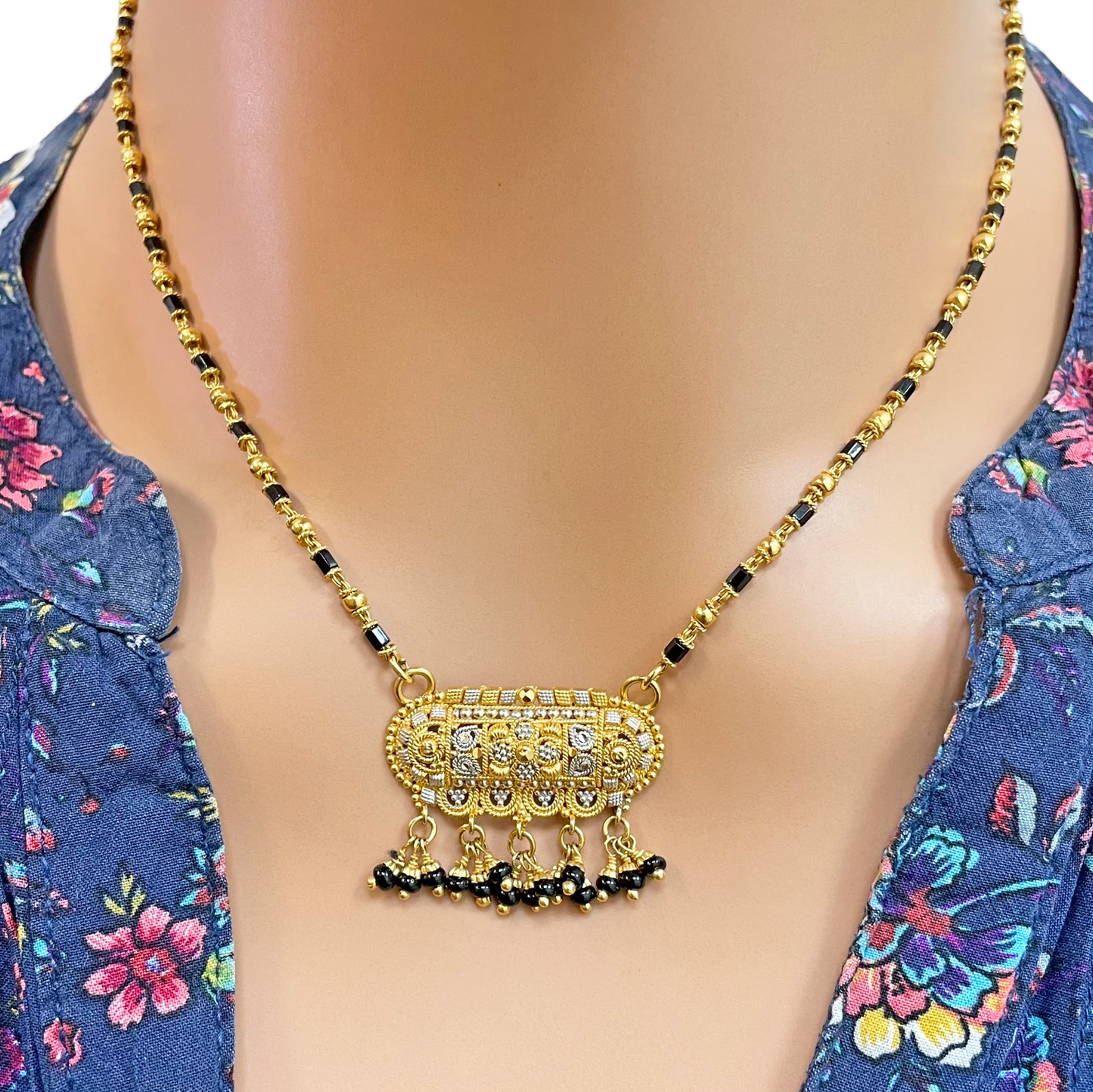 22ct Yellow Gold A Beautiful Two-Tone Traditional Indian Mangalsutra 16 inches  Mangalsutra Chains