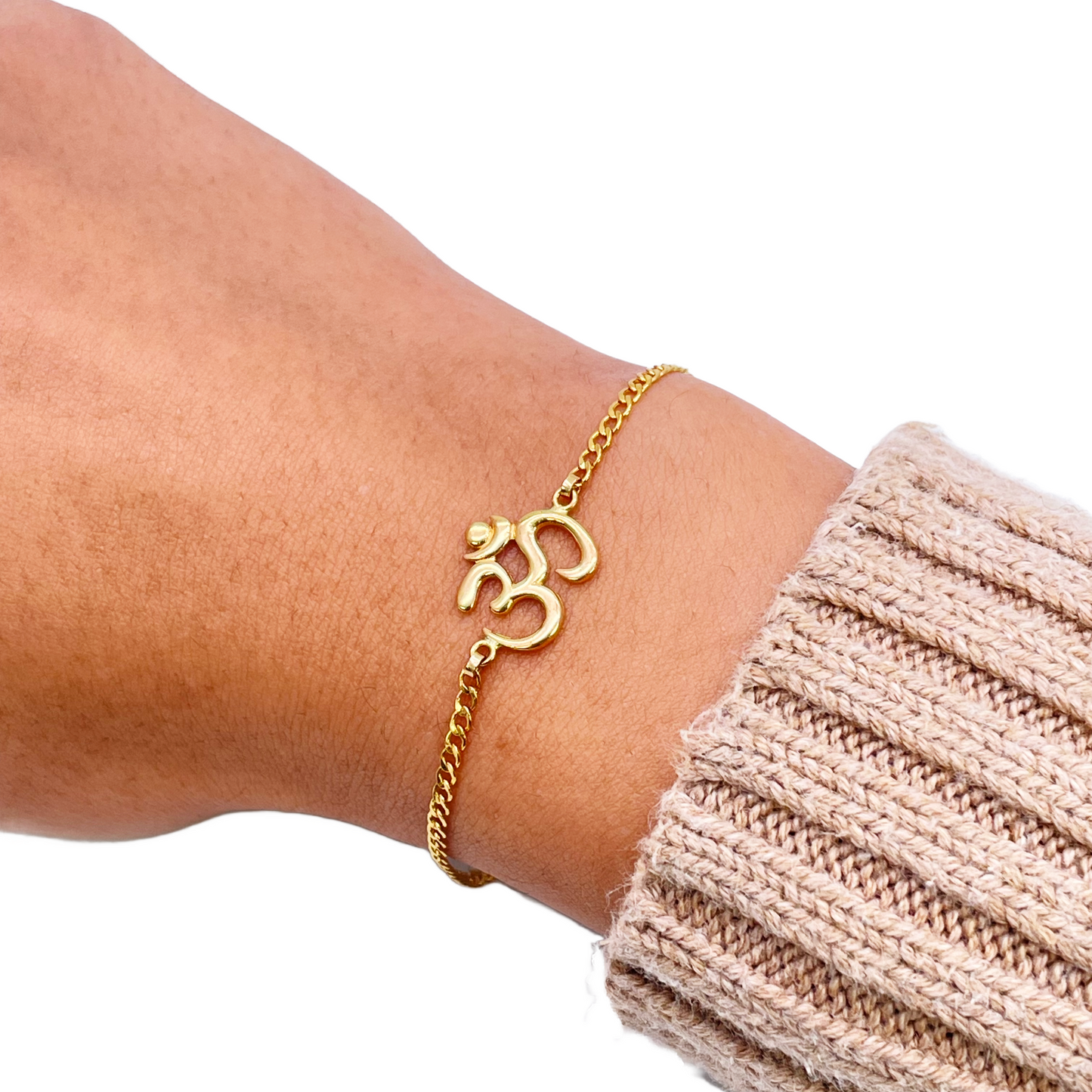 22ct Yellow Gold High Polished OM Bracelet 7 inches