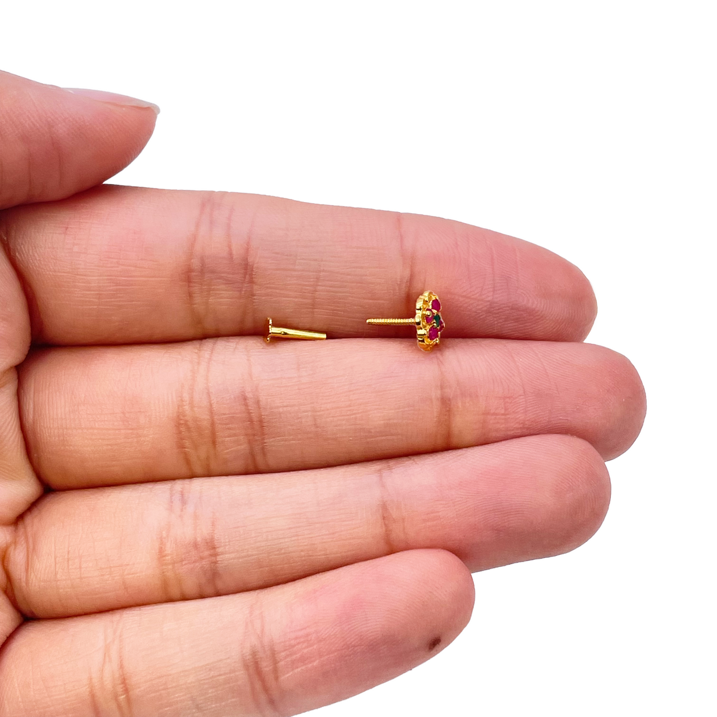 22ct Yellow Gold Floral Shaped Red & Green Gemstone Nose Pin/Stud 6.5mm Width
