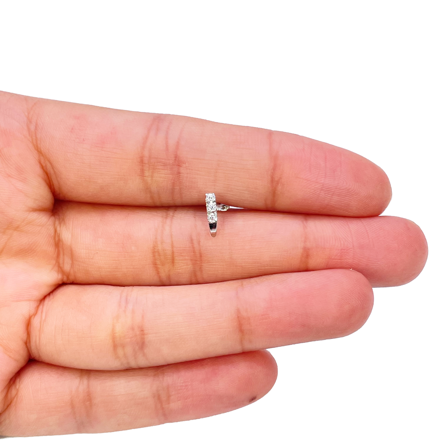 18ct White Gold High Polished 3 Stone Cubic Zirconia Nose Stud/Pin 8mm Length