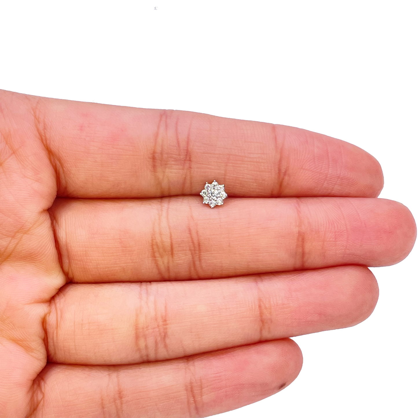 18ct White Gold Beautiful Eight Petal Cubic Zirconia Floral Nose Stud/Pin 5.5mm Width