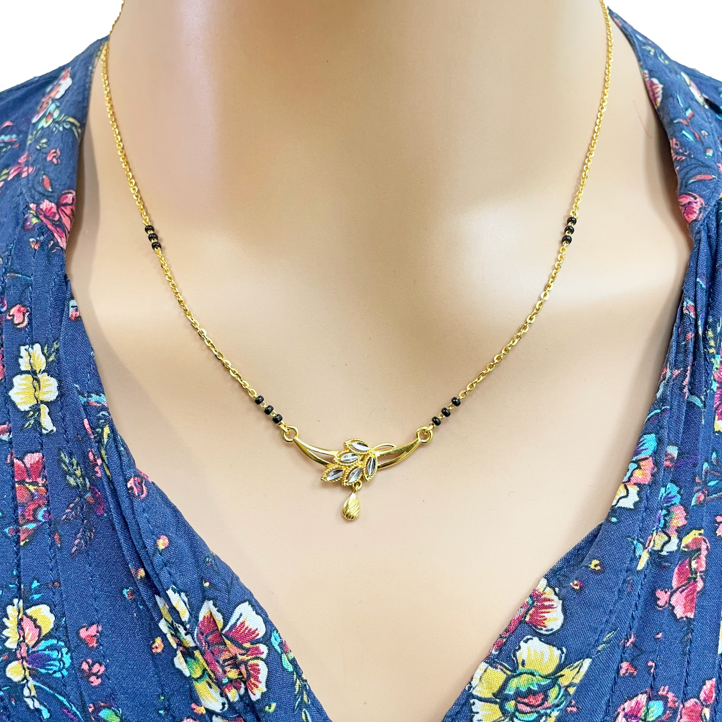 22ct Yellow Gold Mangalsutra Two-Tone Leaf Necklace 18.5'' inches