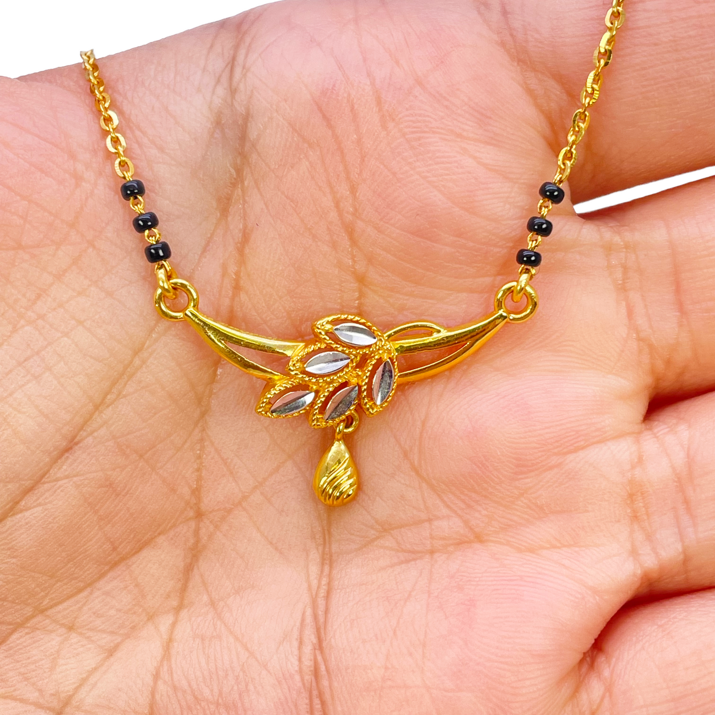 22ct Yellow Gold Mangalsutra Two-Tone Leaf Necklace 18.5'' inches