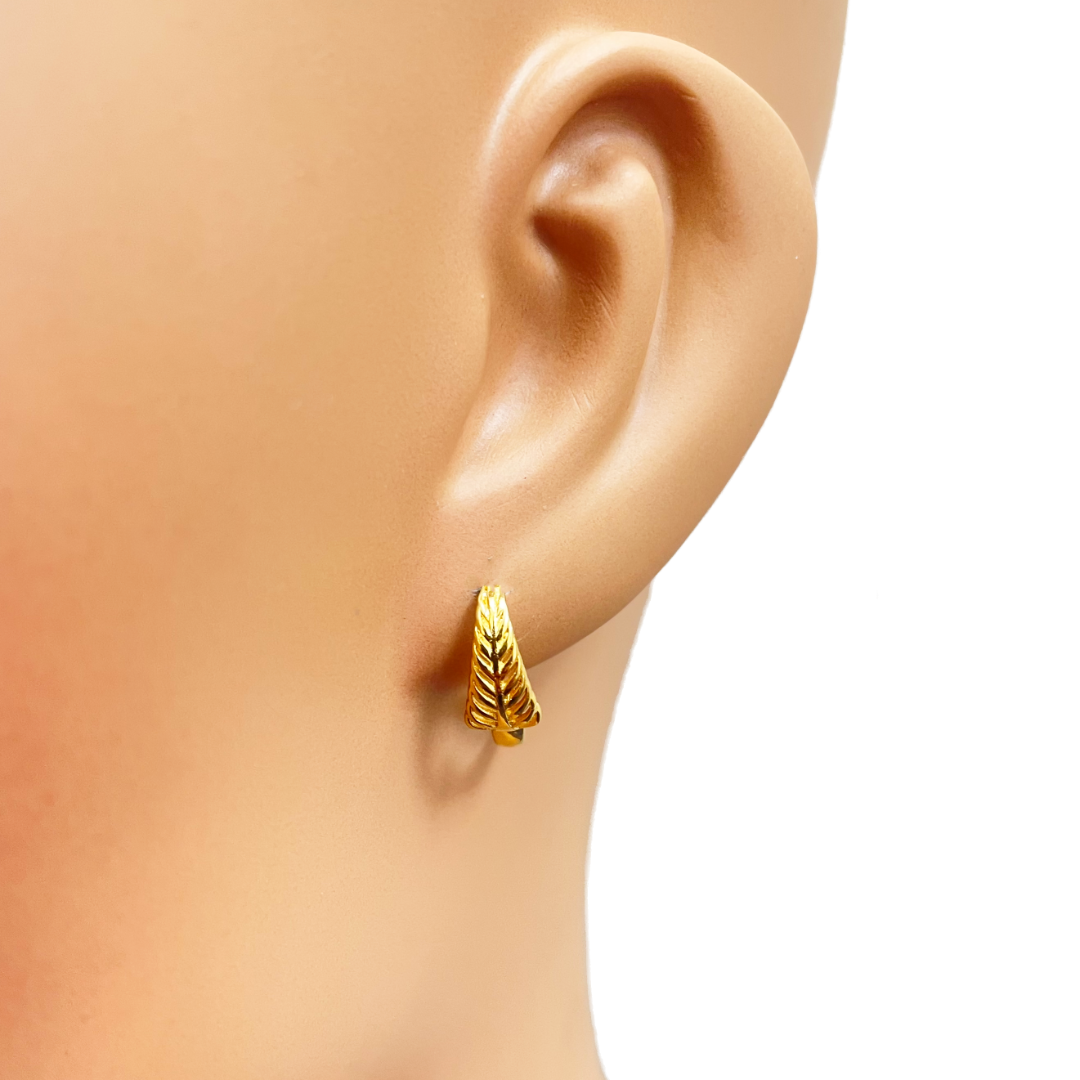 18ct Yellow Gold Pair Of High Polished Leaf Hoop Huggie Earrings 9.3mm Diameter