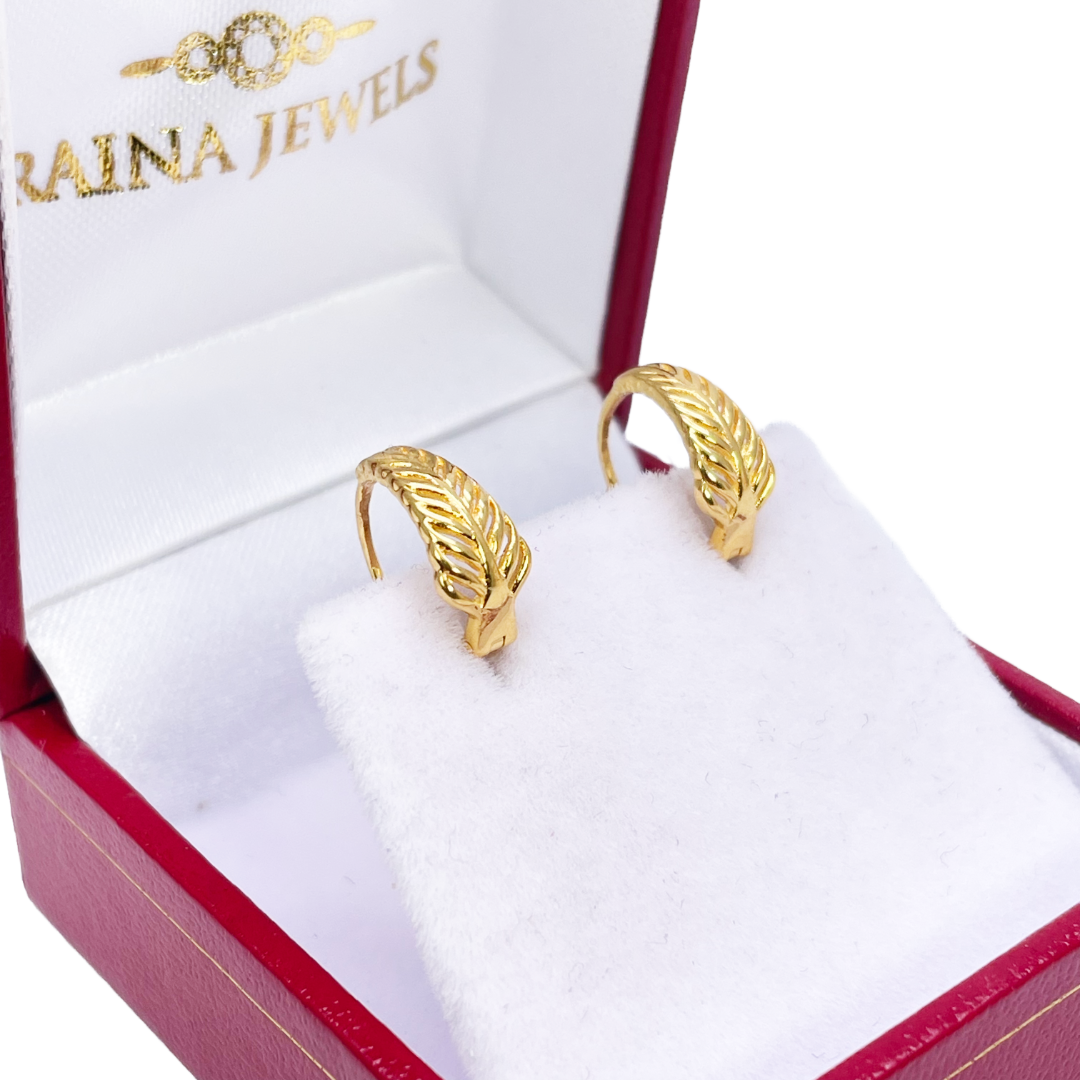 18ct Yellow Gold Pair Of High Polished Leaf Hoop Huggie Earrings 9.3mm Diameter
