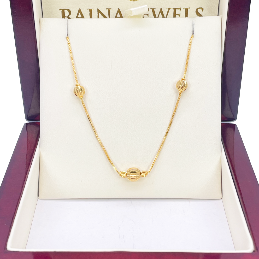 22ct Yellow Gold Shiny Diamond Cut Five Gold Ball Beaded Necklace 19 Inches