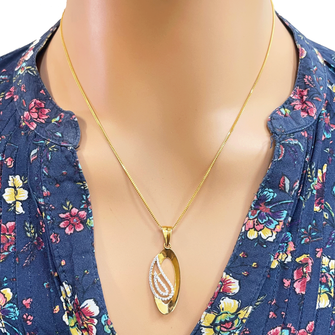 22ct Yellow Gold Floral Sparkly Leaf Pendant, Chain & Stud Earrings Set