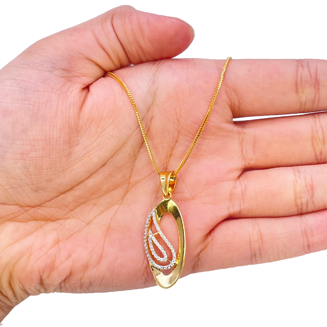 22ct Yellow Gold Floral Sparkly Leaf Pendant, Chain & Stud Earrings Set