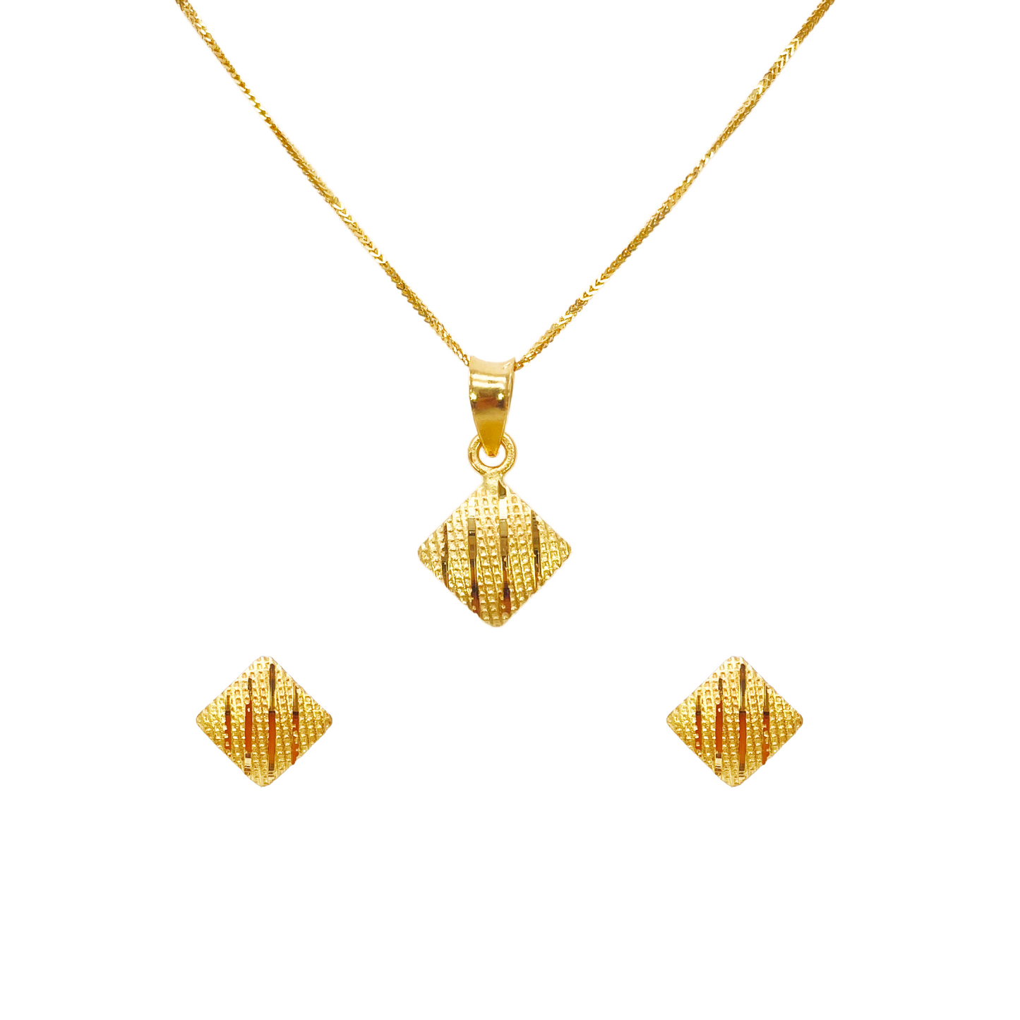 22ct Yellow Gold Textured Kite Pendant, 18 Inch Chain & Stud Earrings Set